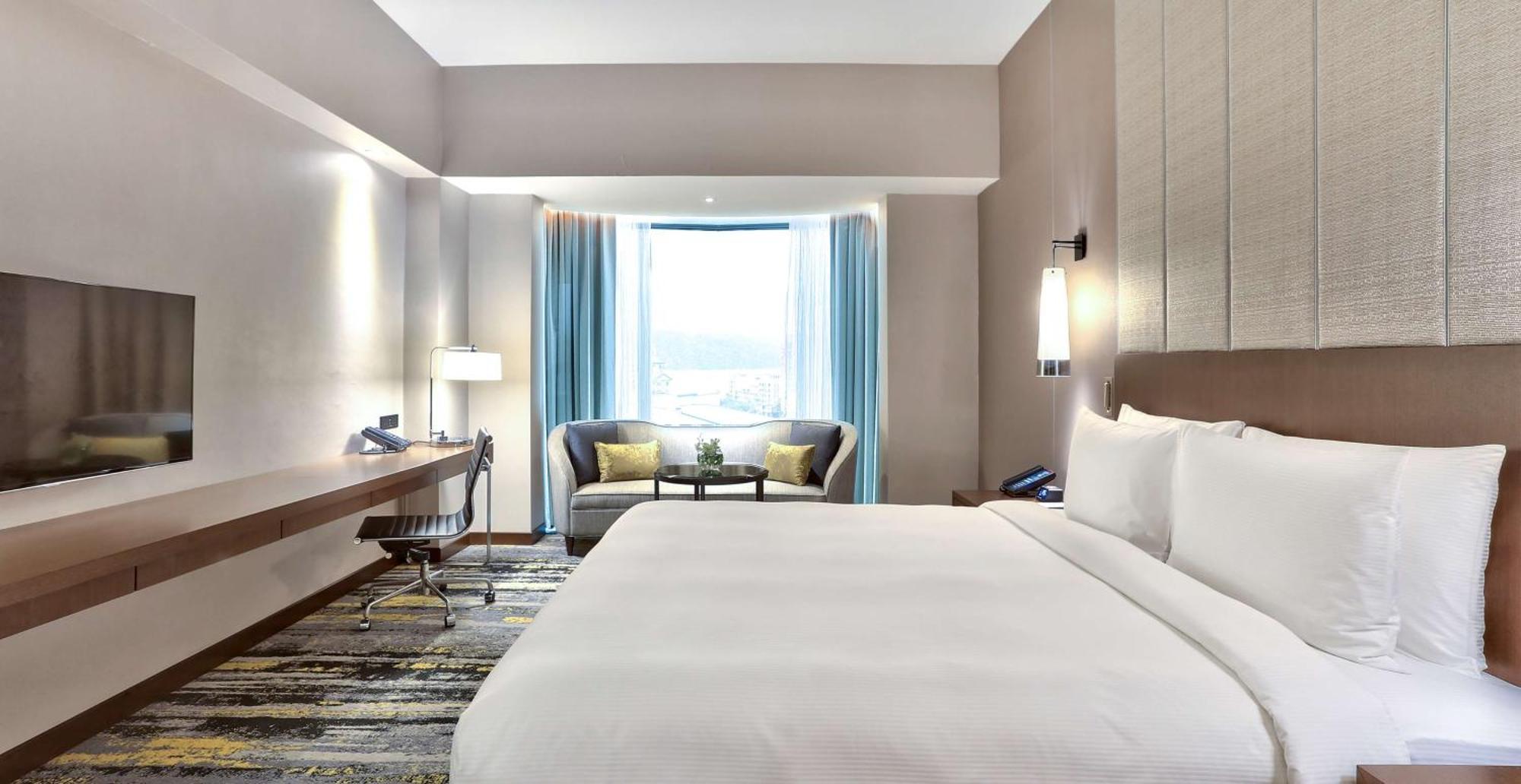King Guest Room