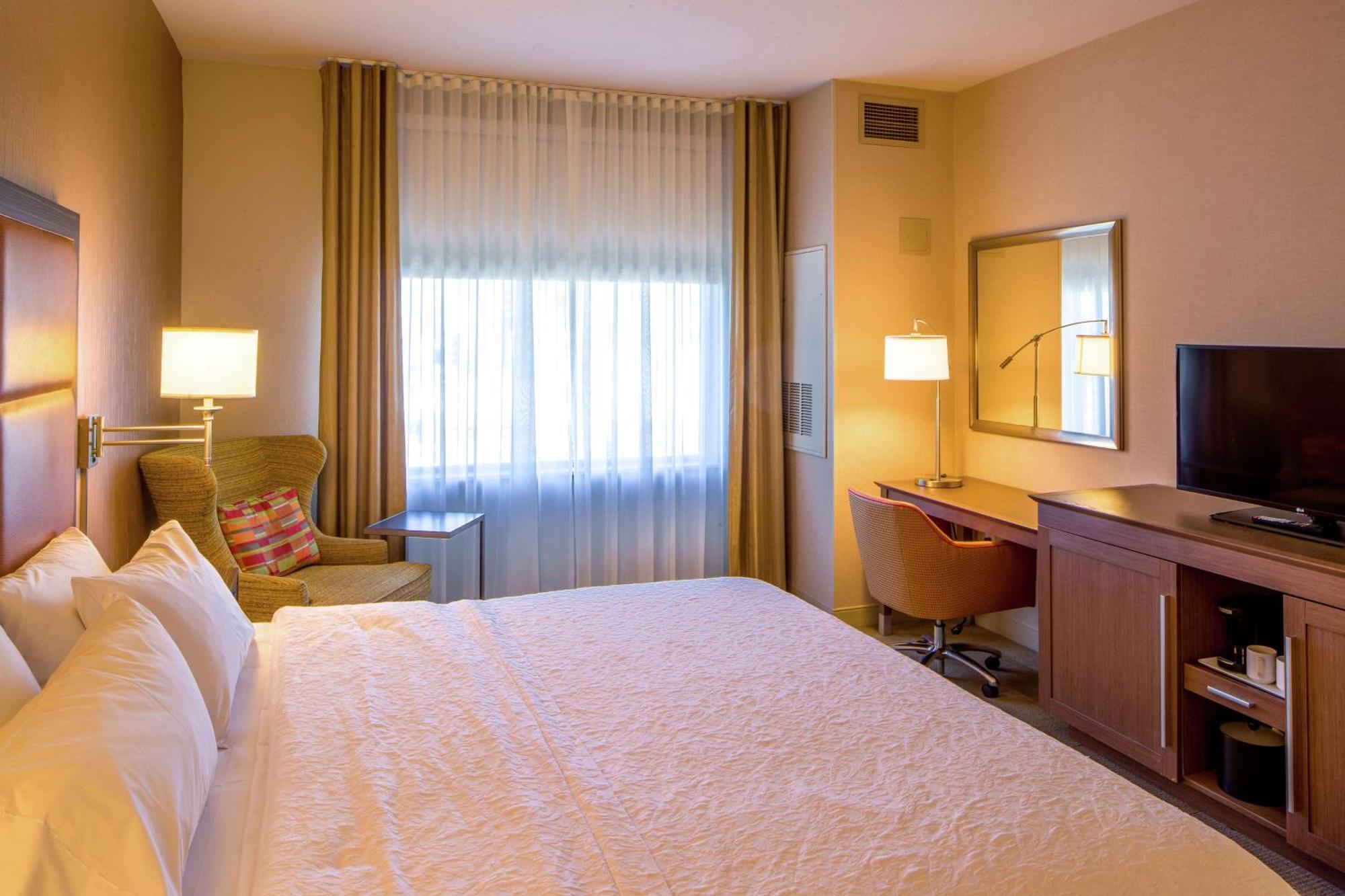 King Room - Non-Smoking