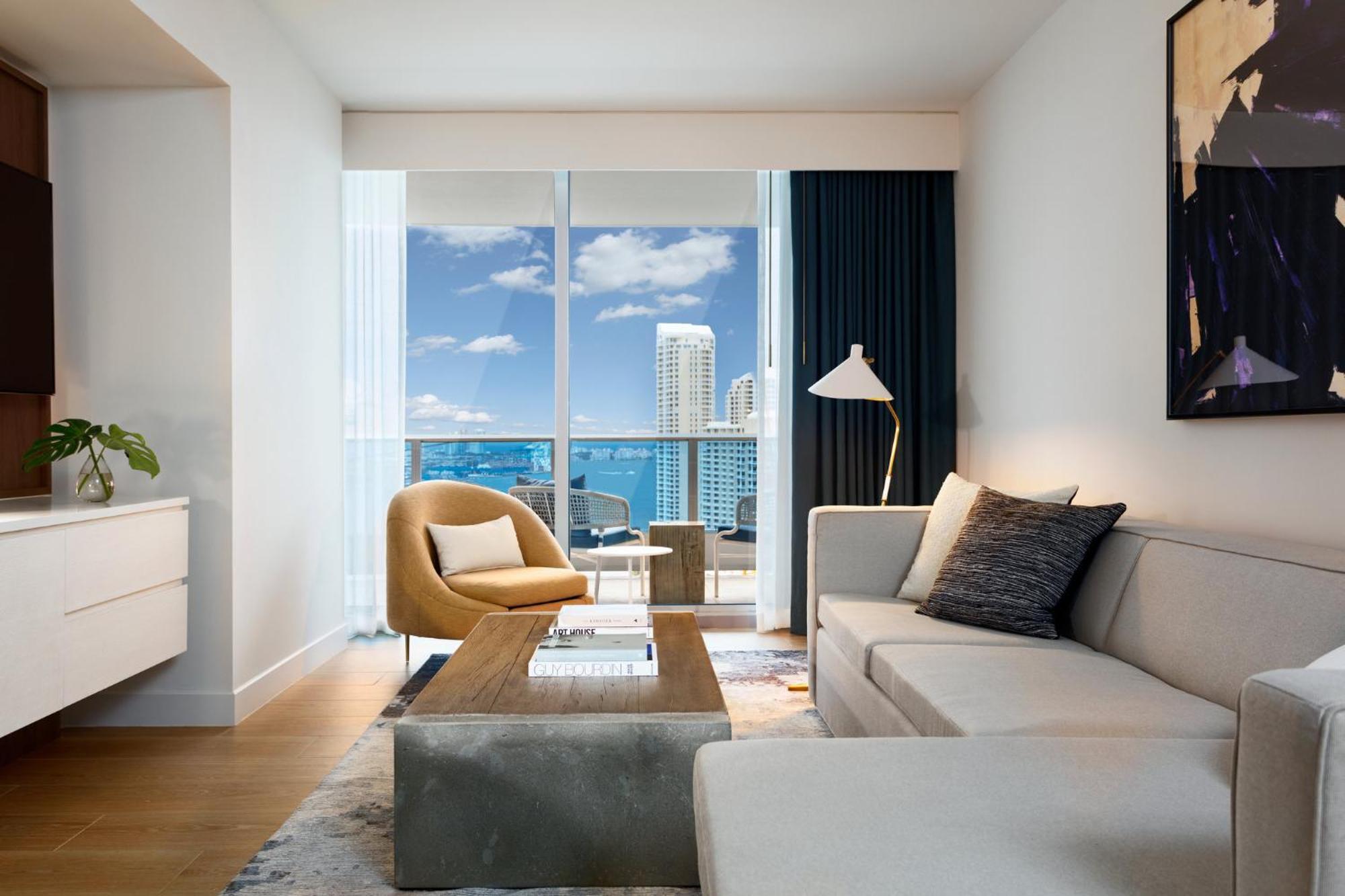 One-Bedroom King Suite Partial Ocean view,1439632147:JPEG