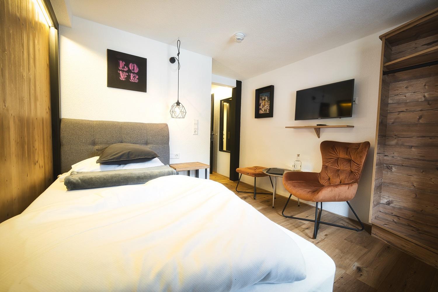 Single Room,1549320004:JPEG
