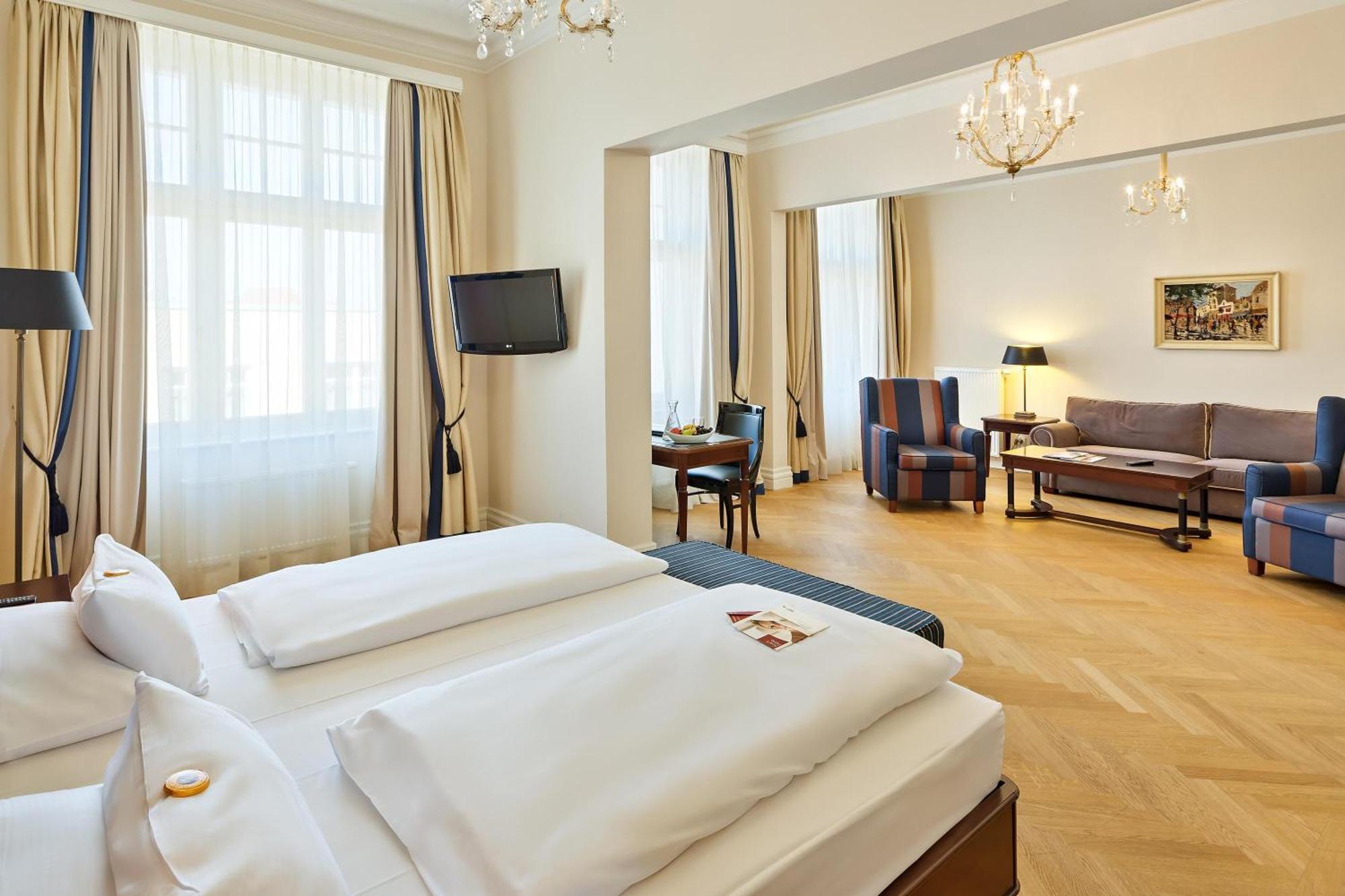 Junior Suite,1706128162:JPEG