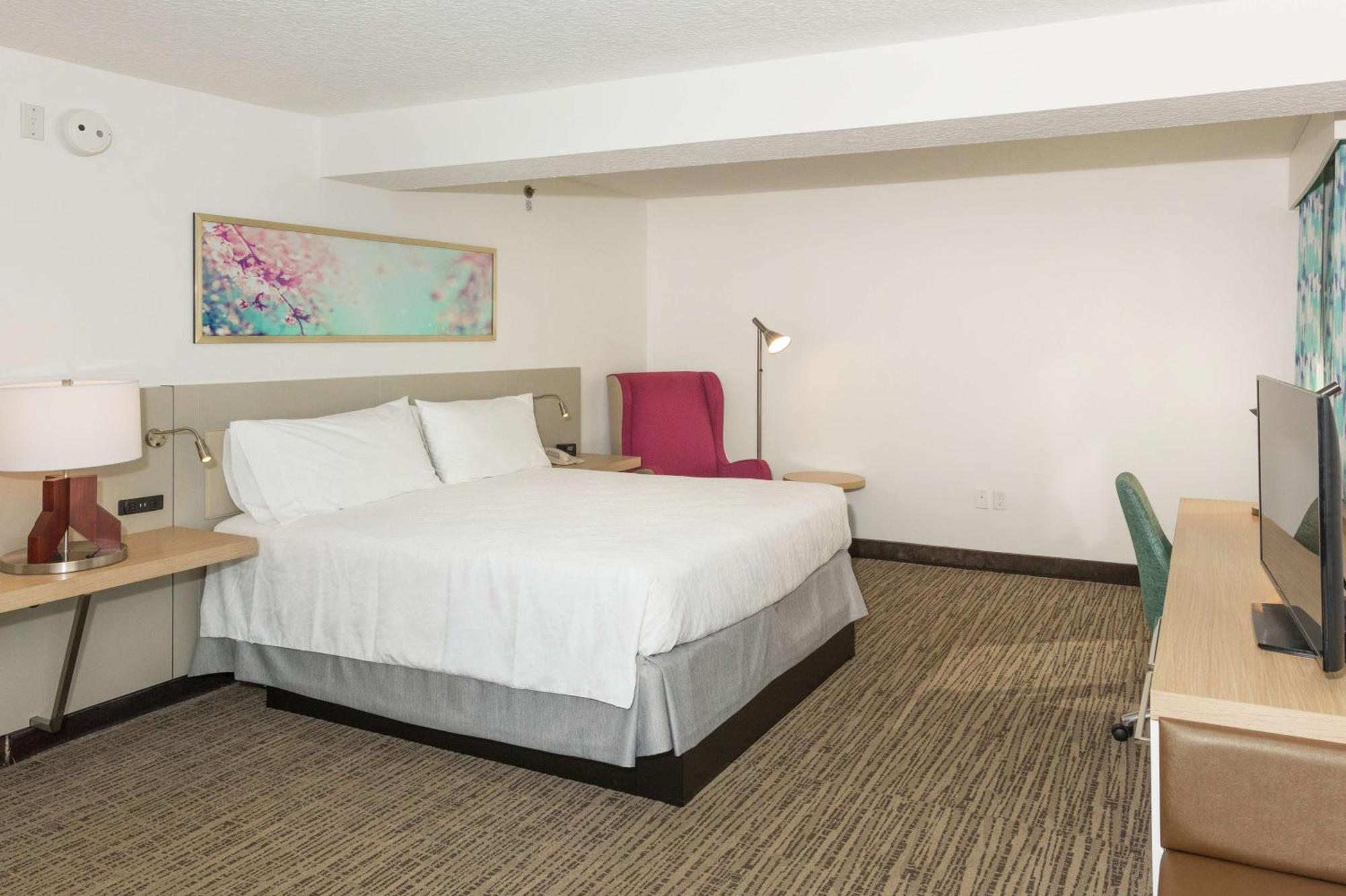Deluxe Junior Suite,1551382327:JPEG