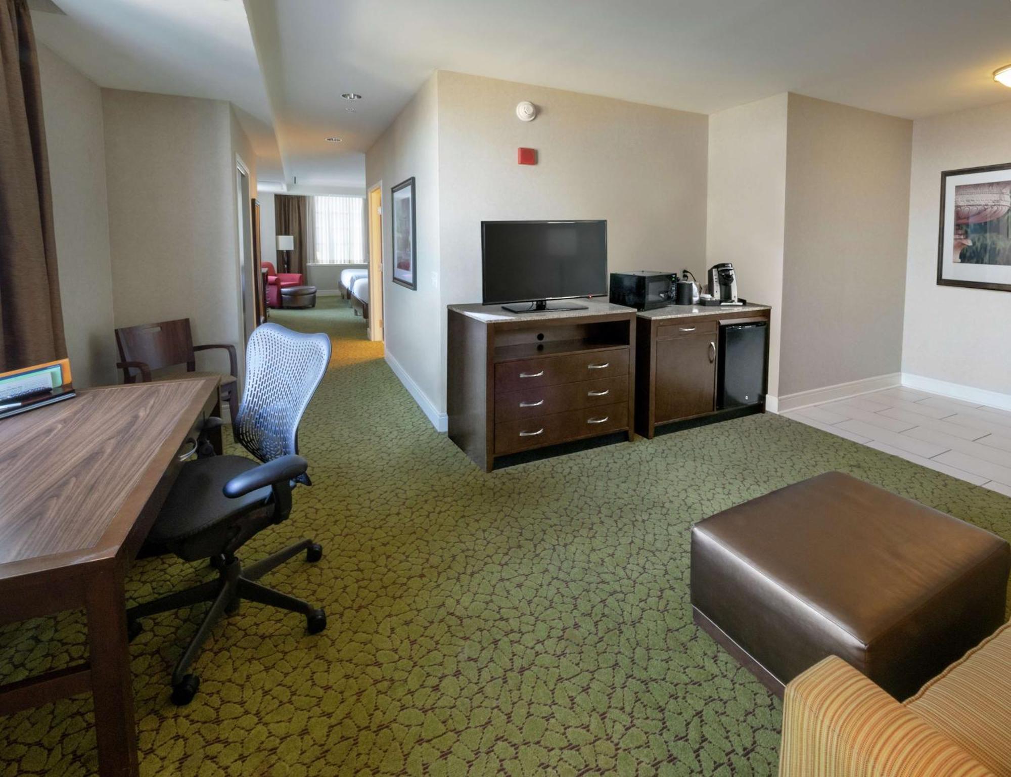 Junior Suite with Two Queen Beds
