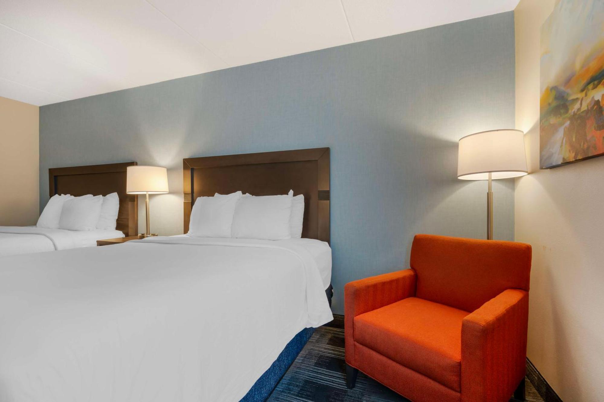 Queen Room with Two Queen Beds- Non-Smoking