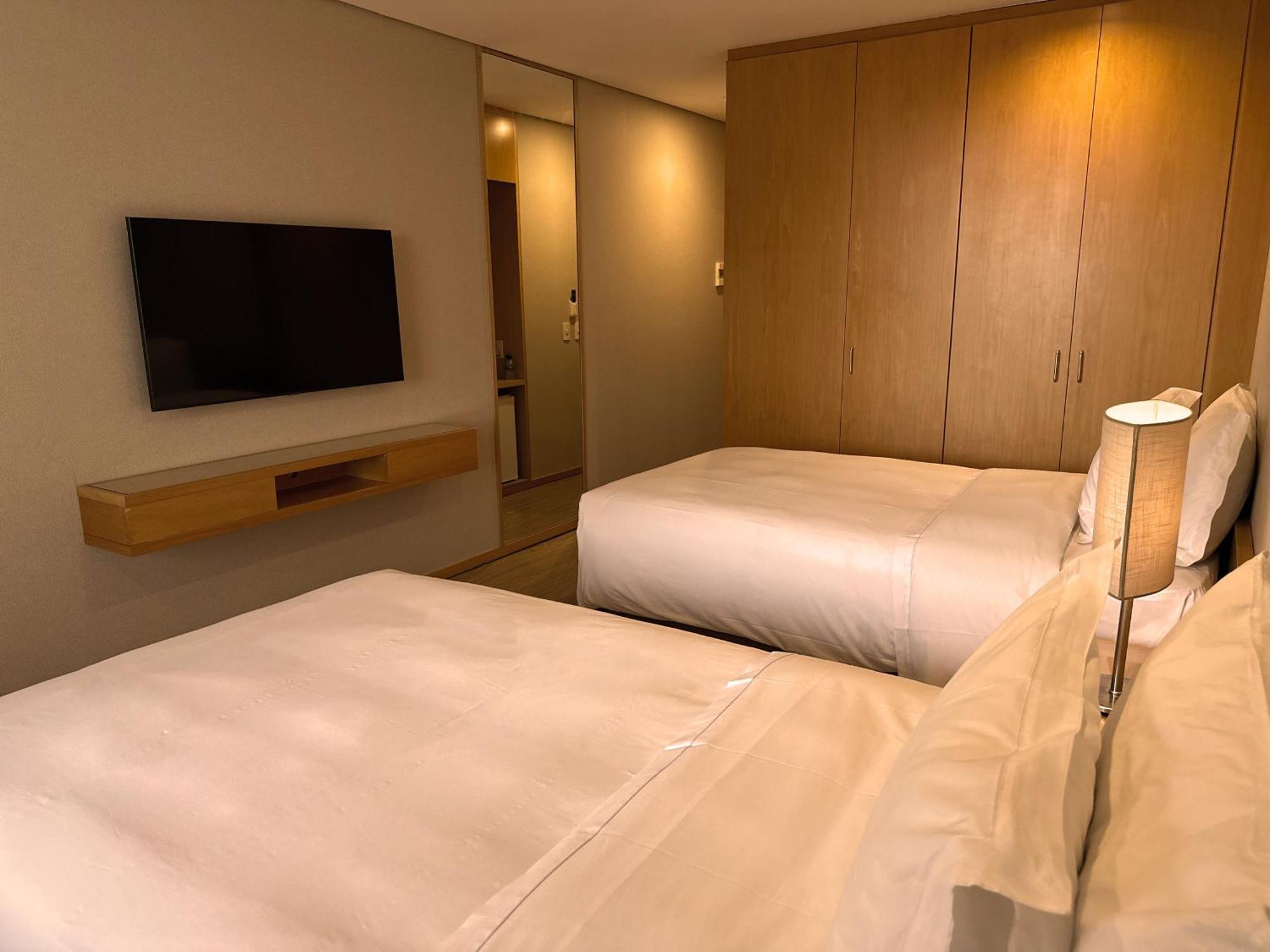Quarto Duplo Standard