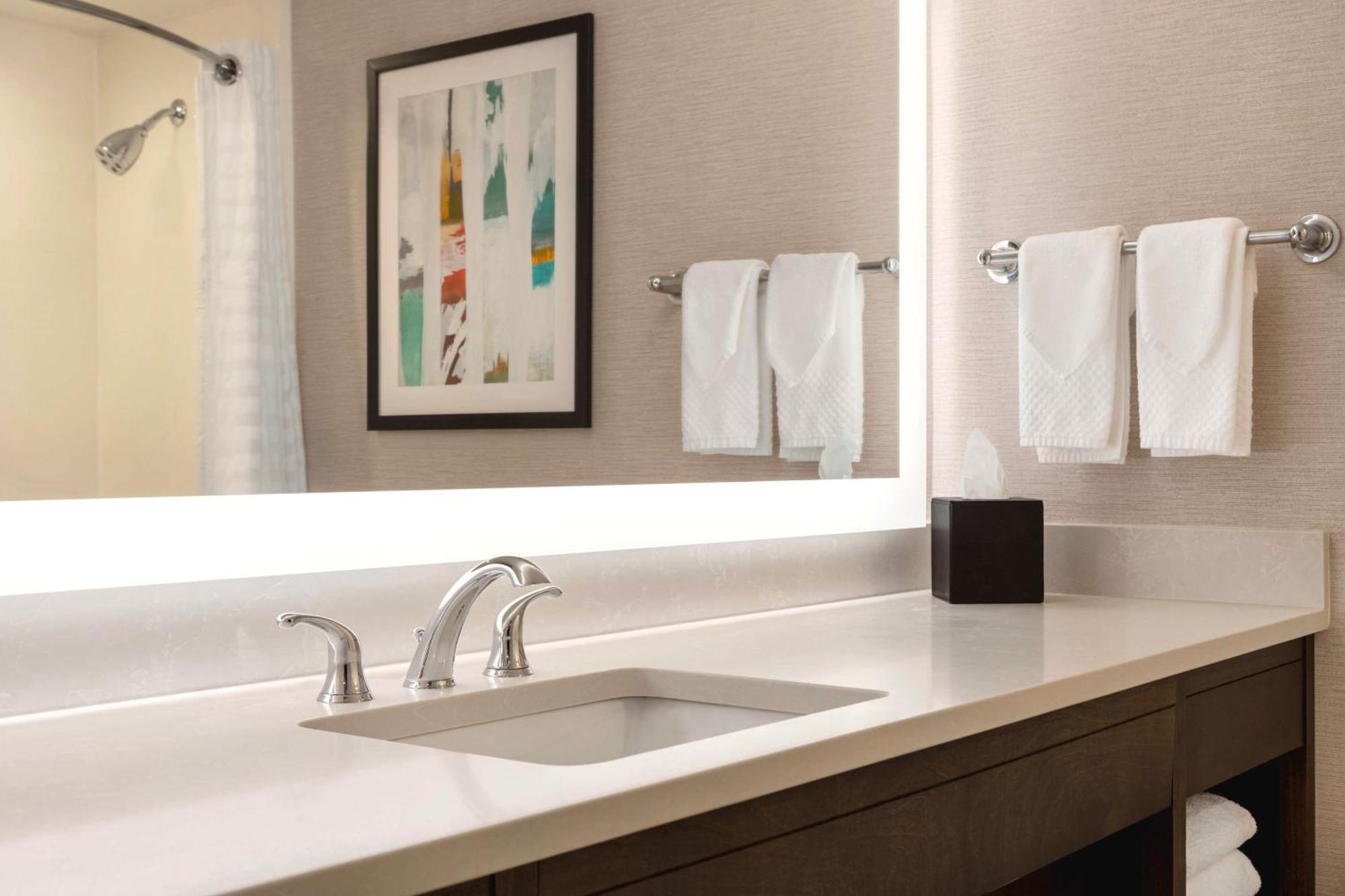 Suite with Two Double Beds - Non-Smoking