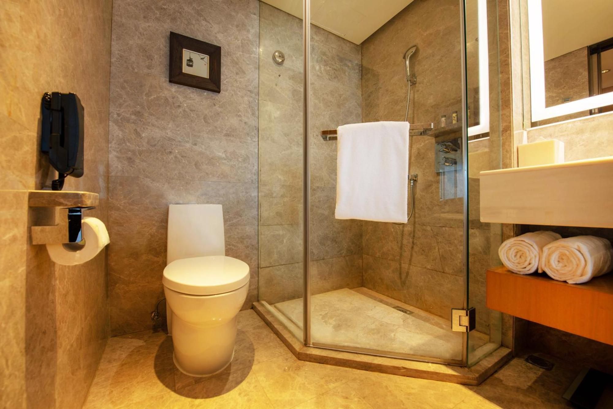 King Room with CBD View on High Floor