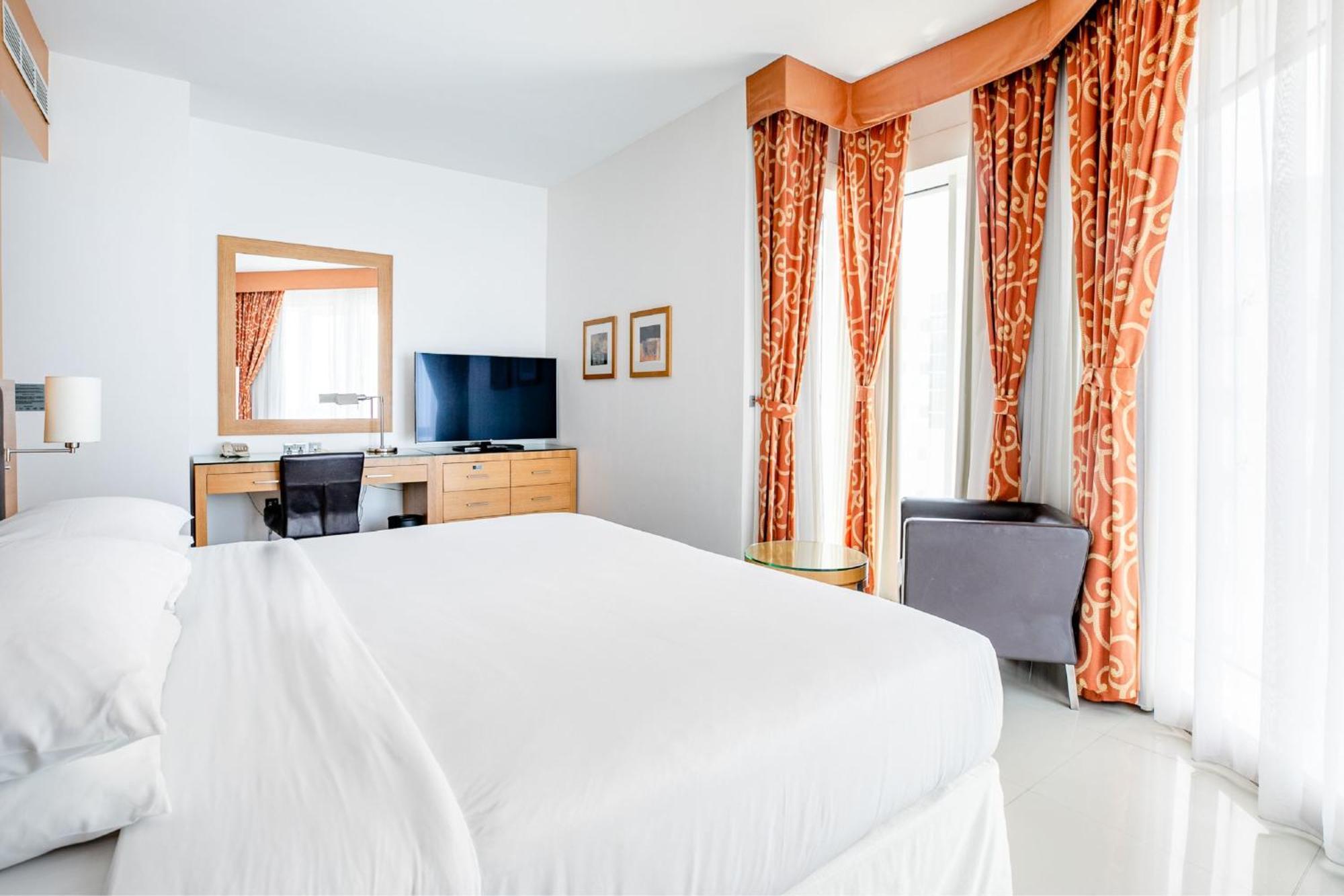 1 Bedroom Suite 1 King