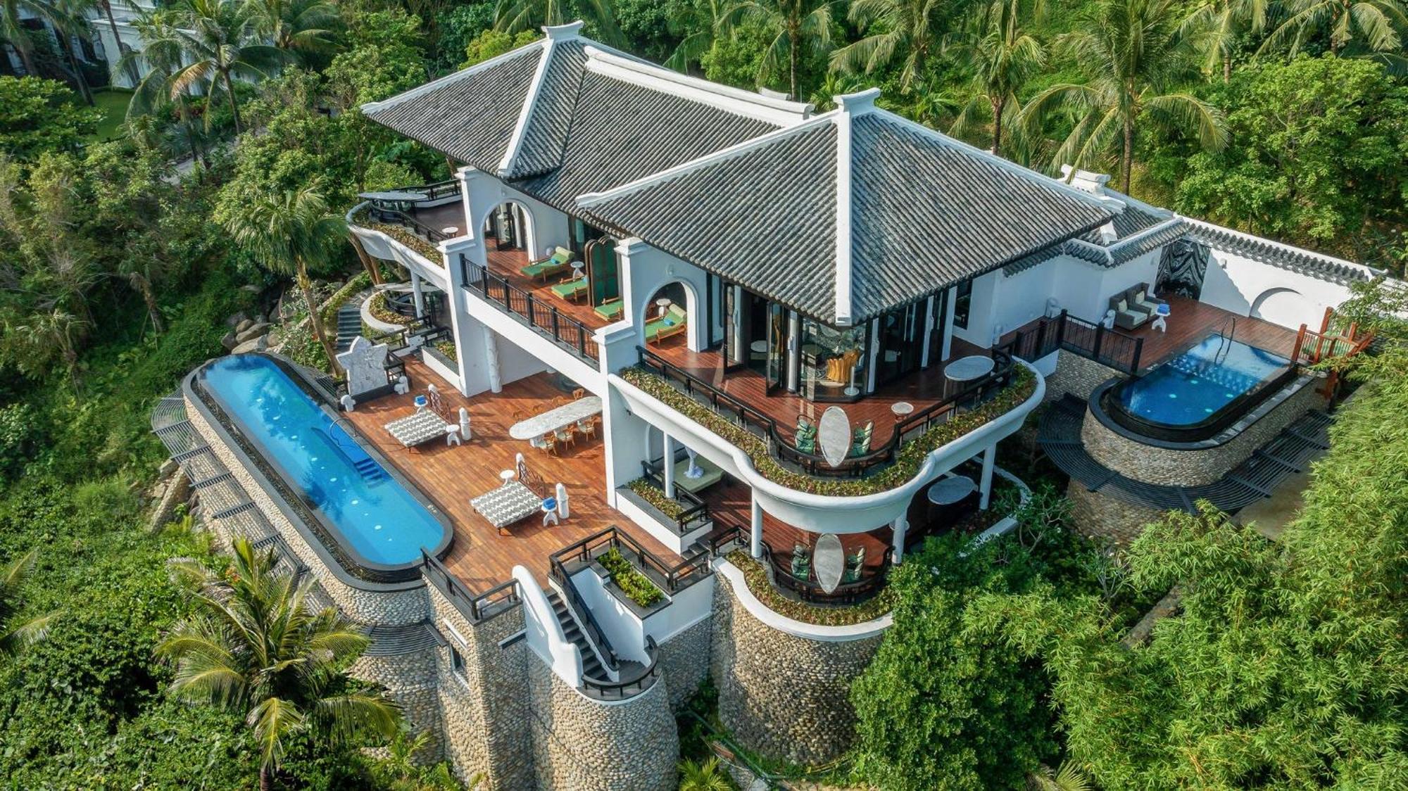 Villa con 4 Camere da Letto, Piscina e Vista Oceano