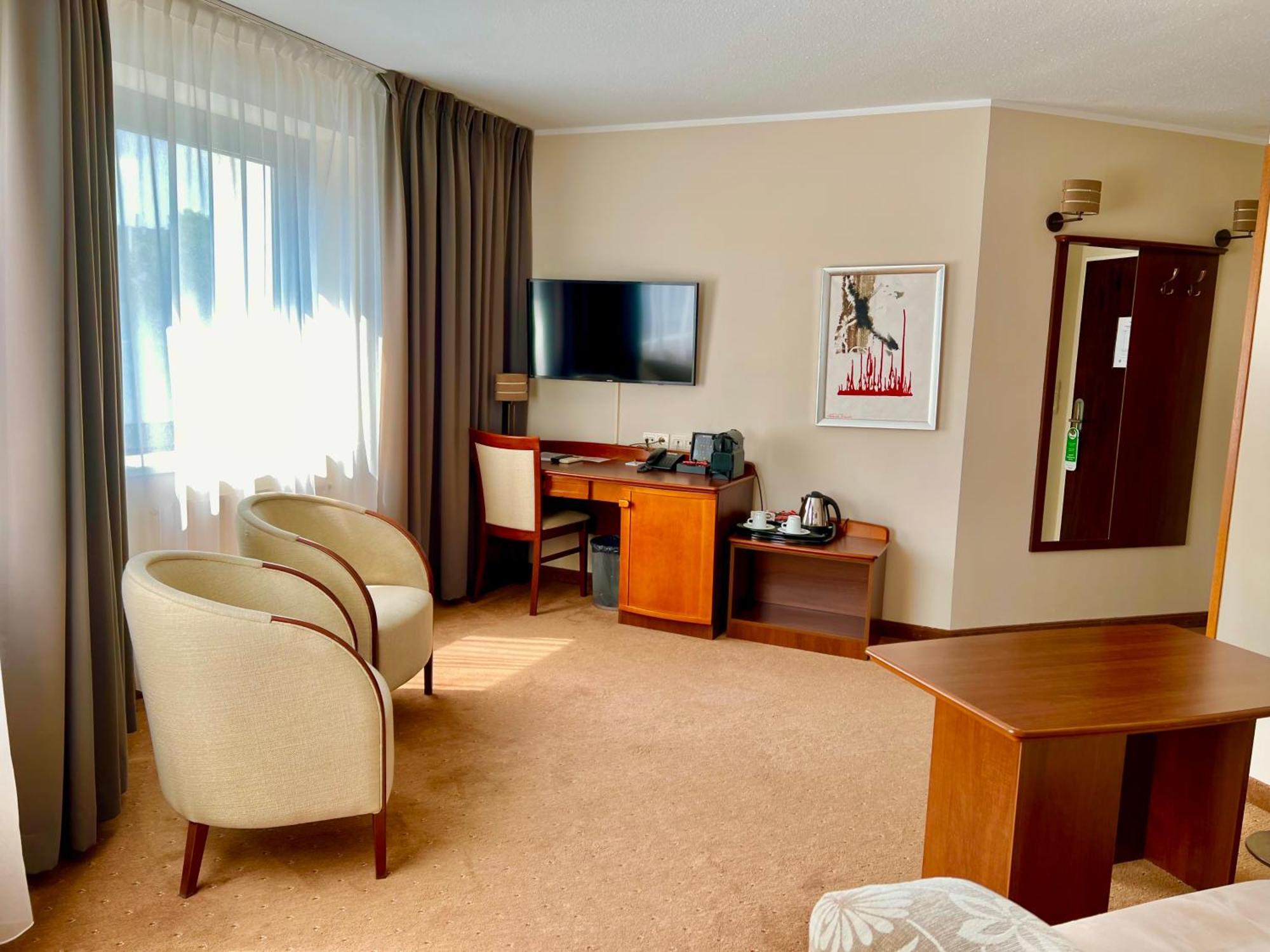 Standard Double Suite