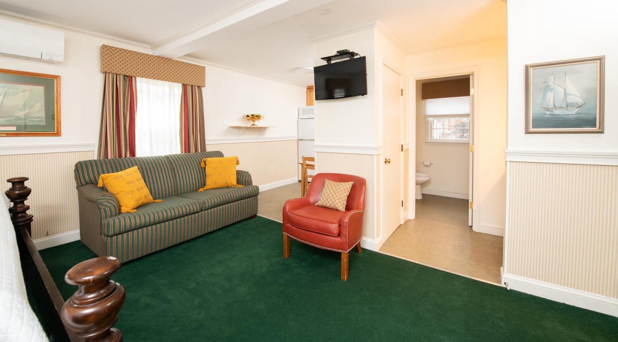 Studio Apartment NOT Pet Friendly,1556333635:JPEG