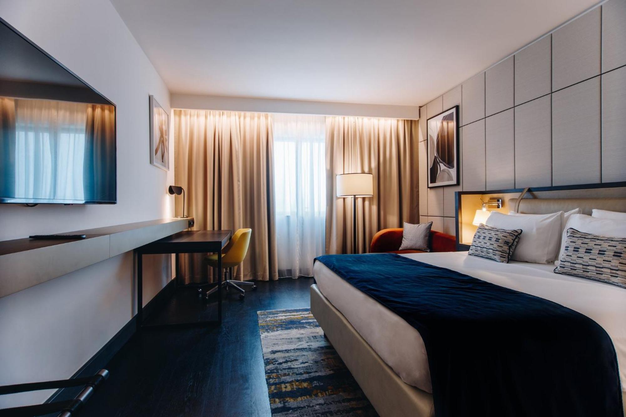 Chambre Lit King-Size Standard avec Accès au Salon