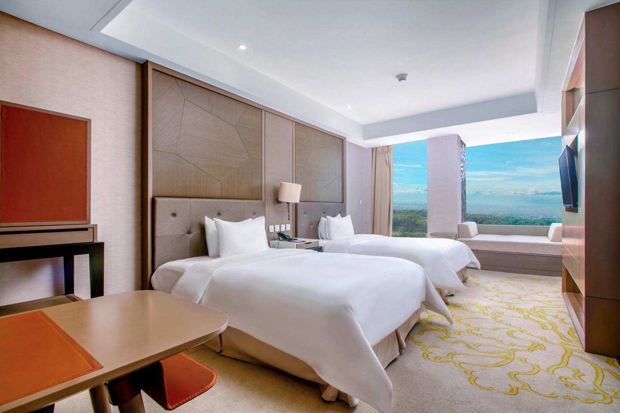 Premium Twin Room - High Floor