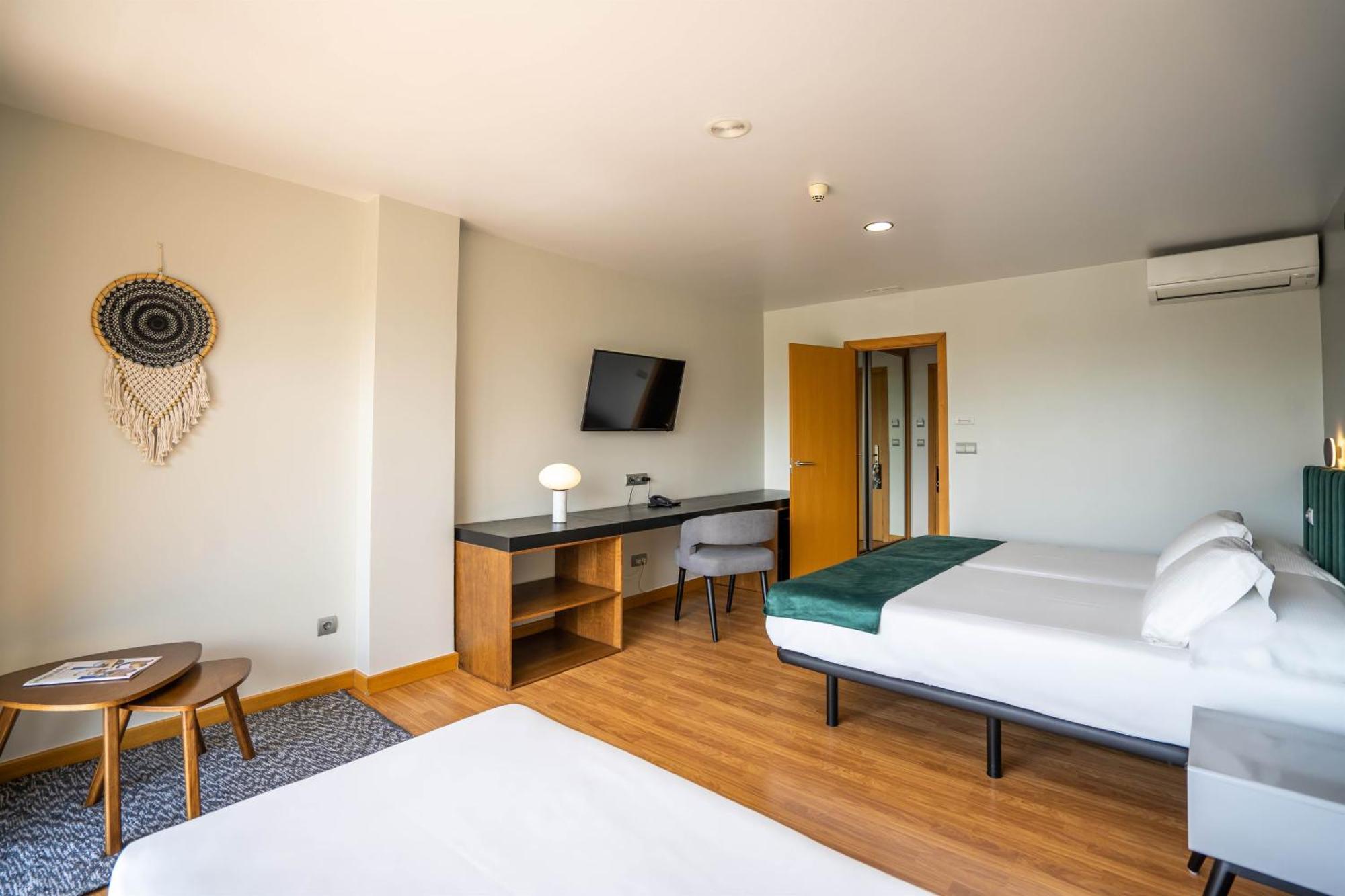 Triple Room,1558578697:JPEG
