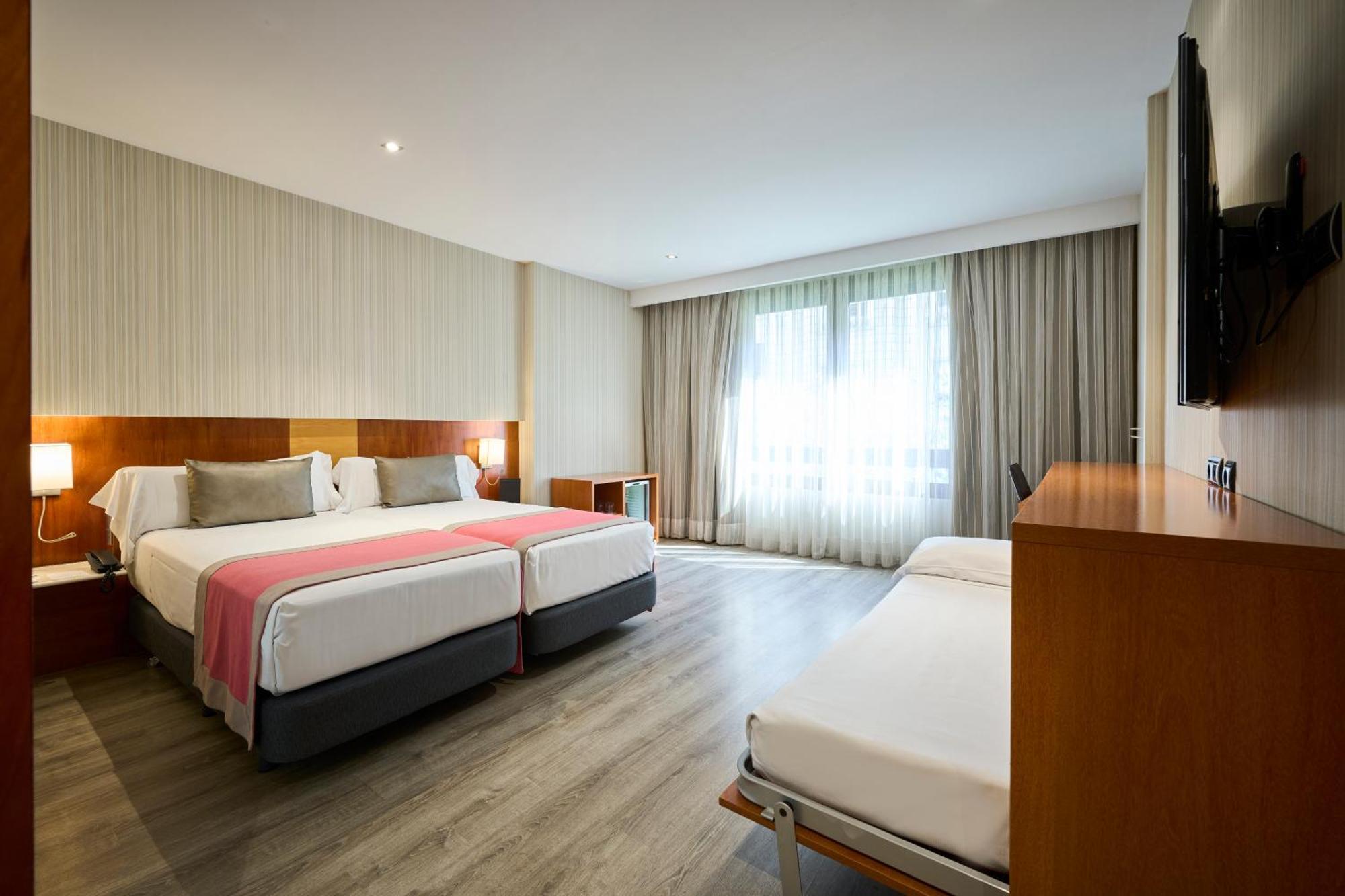 Triple Room