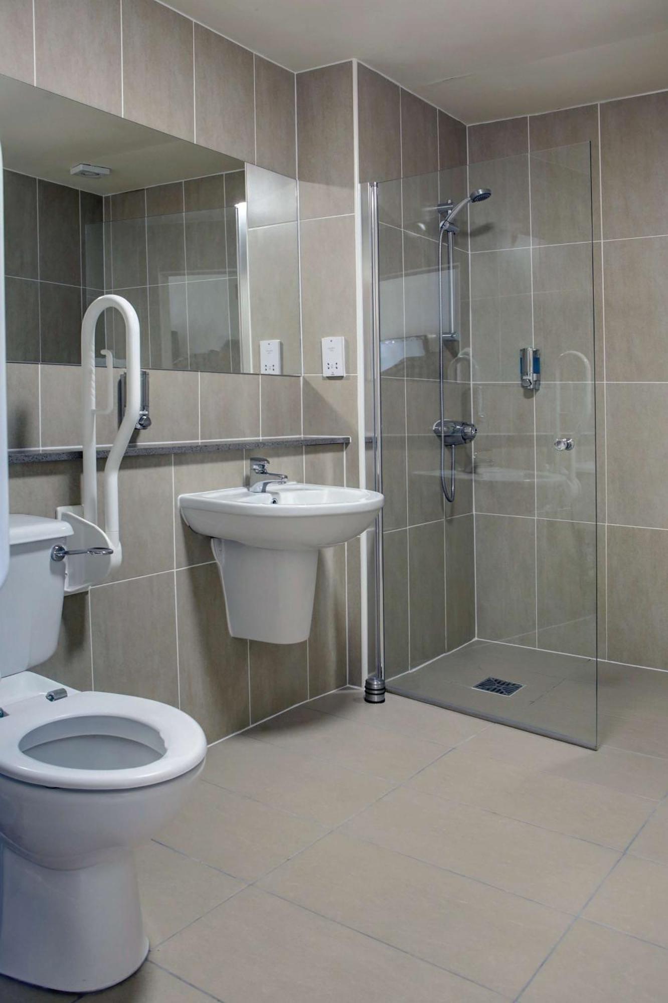 King Room - Disability Access/Non-Smoking