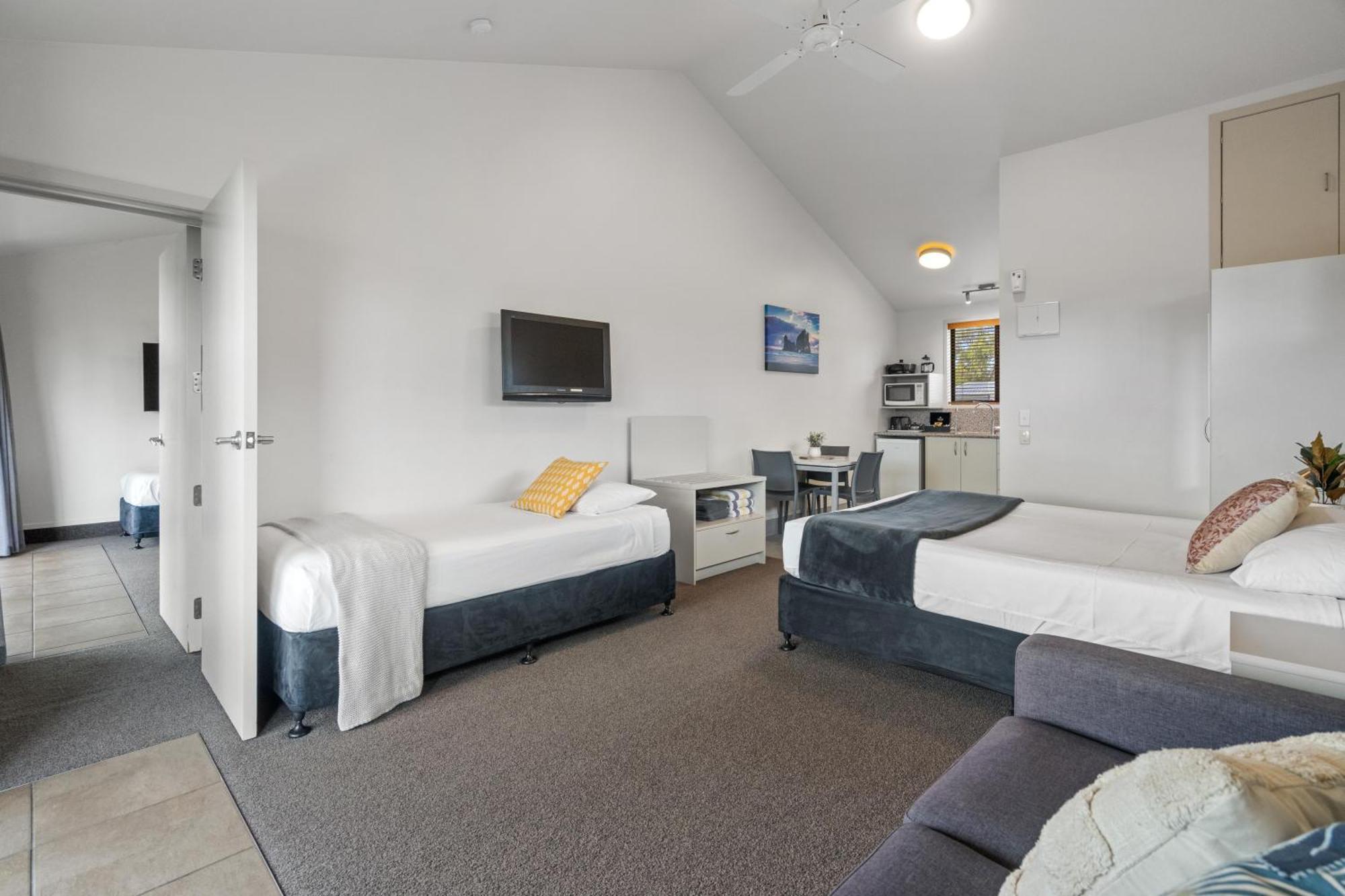 Motel Studio