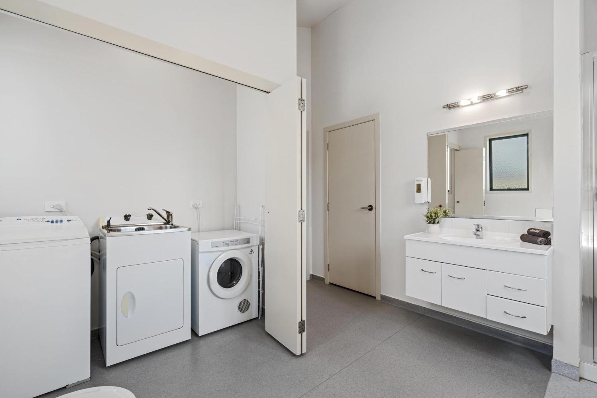 Motel 1BR