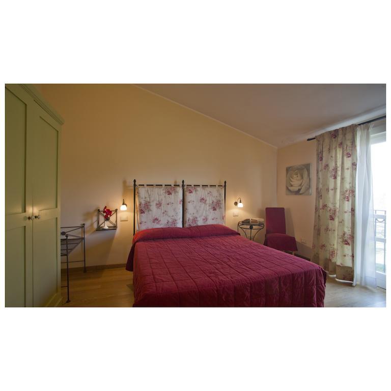 Double Room,704727352:JPEG
