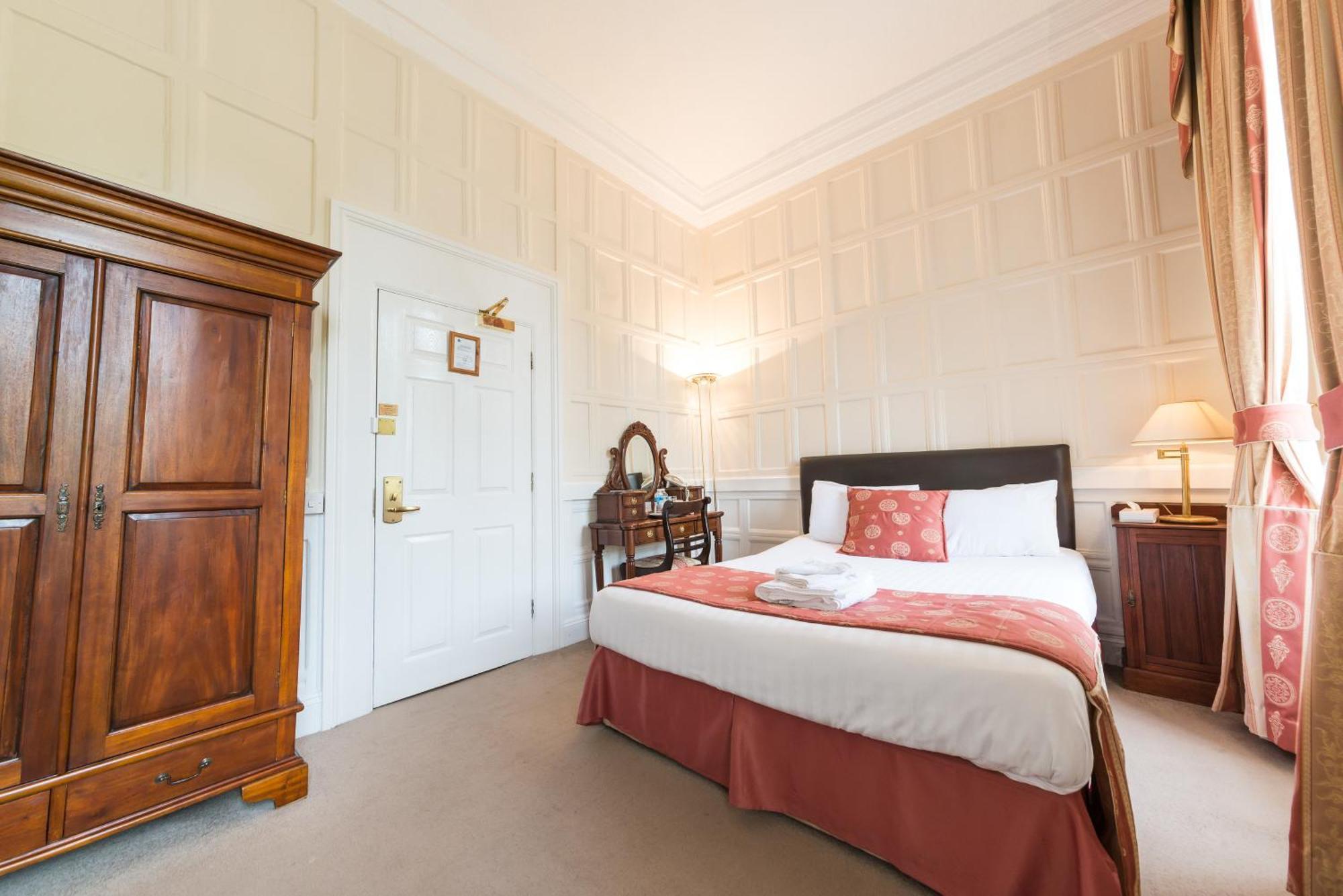 Double Room Manor House