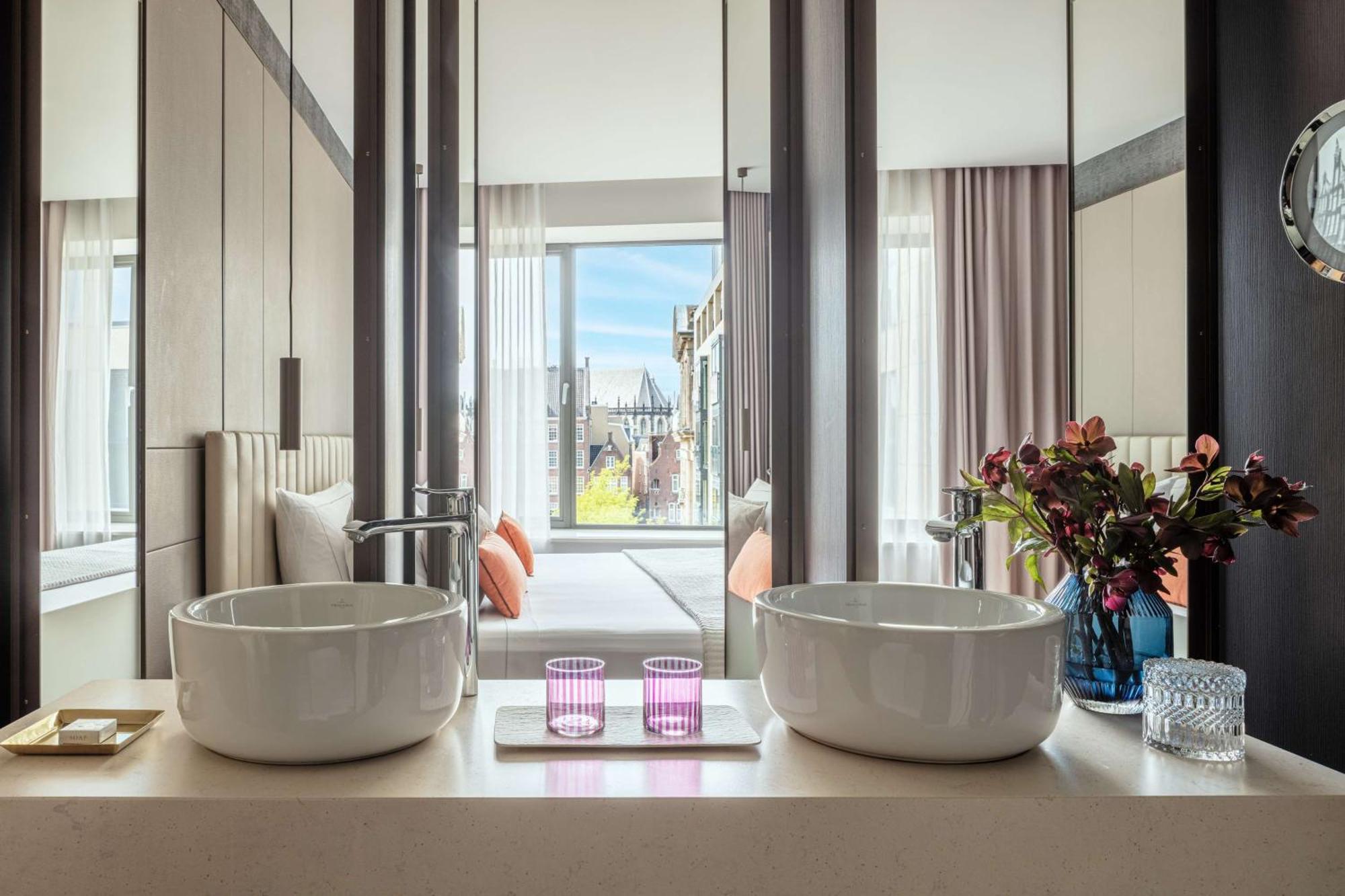Suite - Vue sur Dam