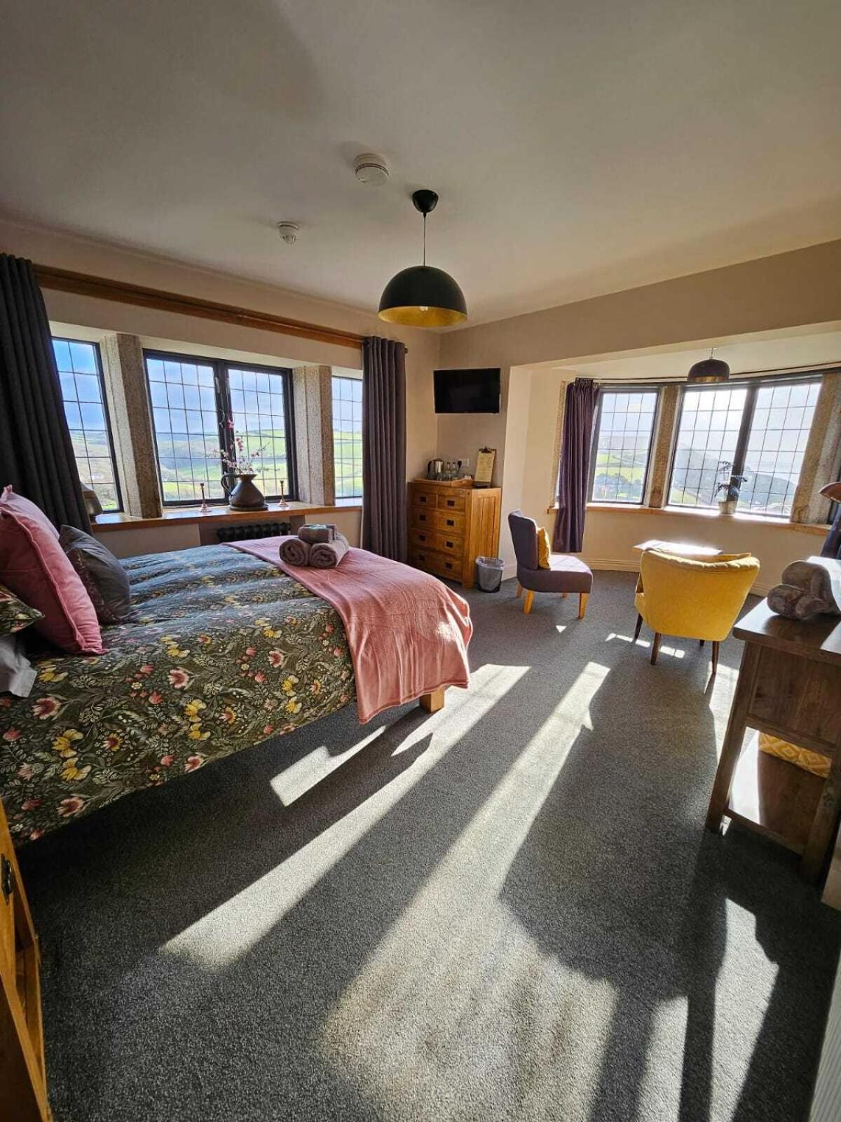 Superior King Room