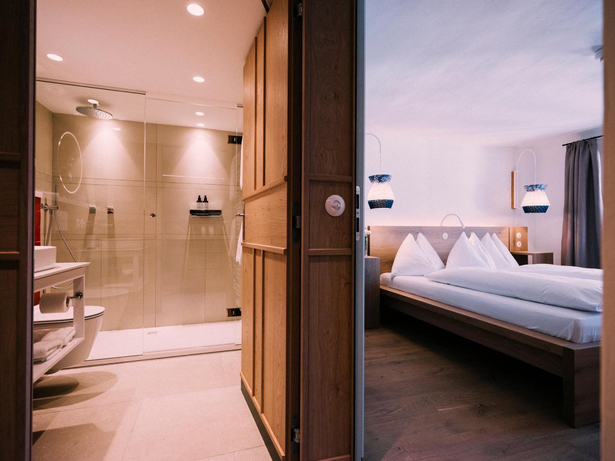 Large Double Room