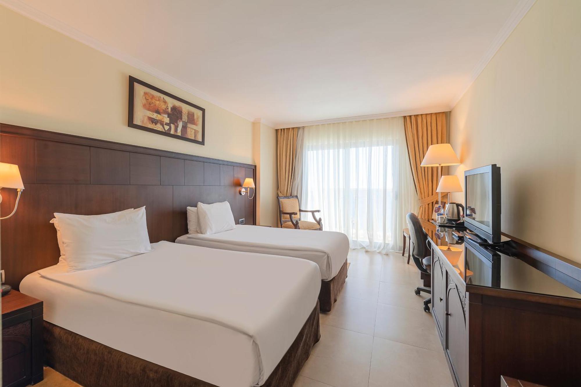 2 Single Beds Standard Sea Front