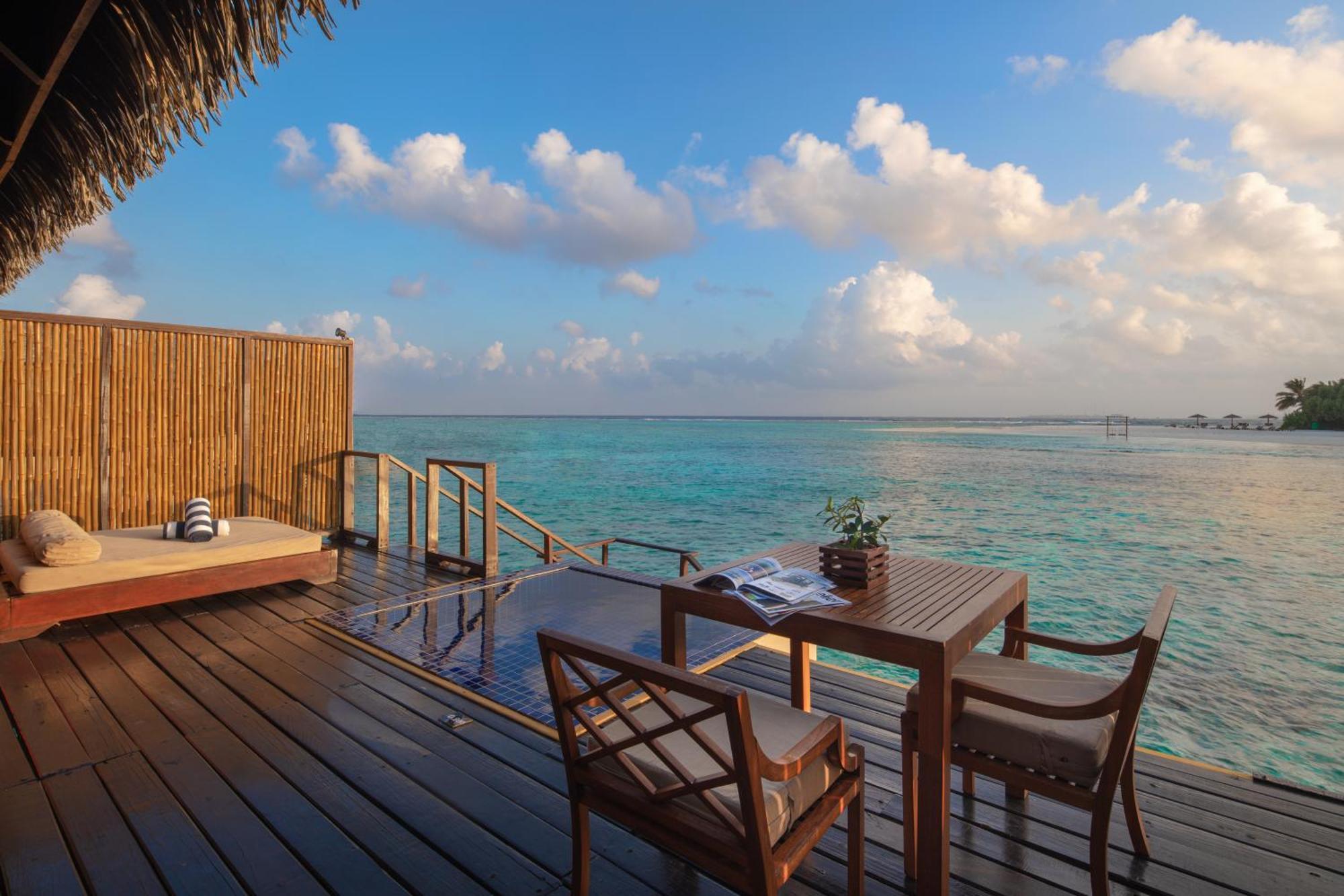 Sunrise Water Villa Private Pool & Jacuzzi
