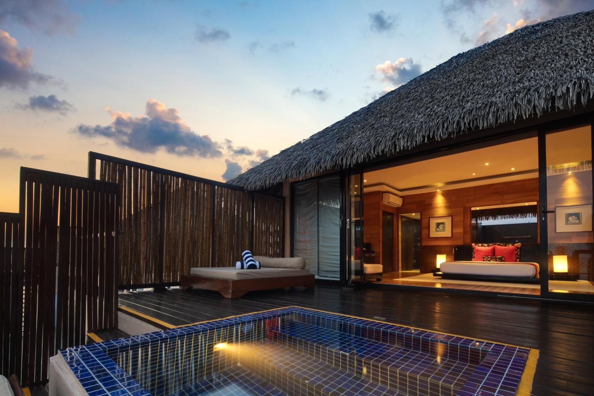 Honeymoon Villa Private Pool & Jacuzzi