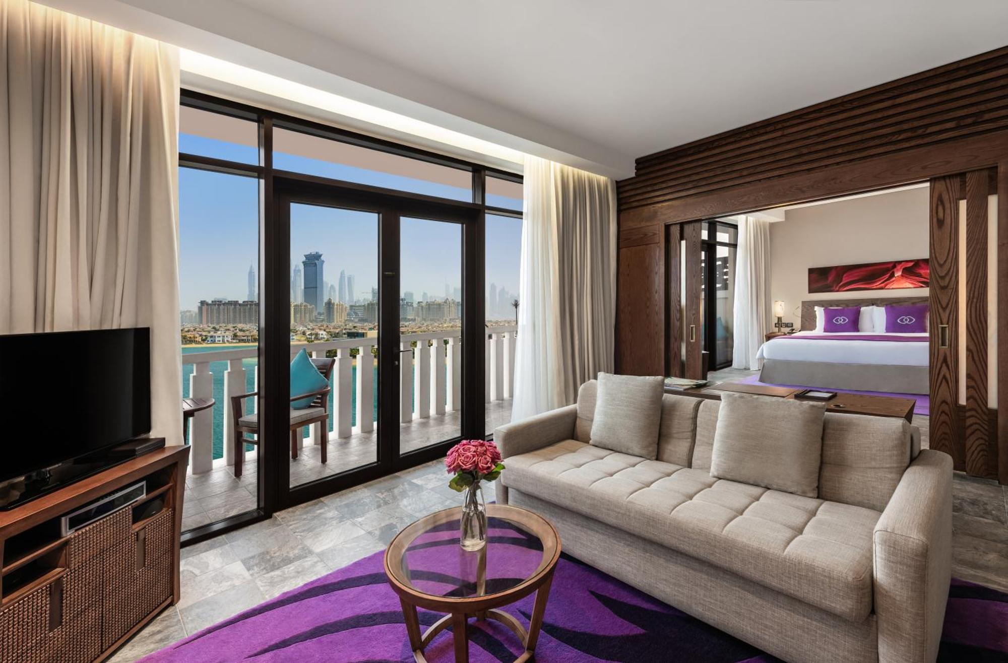 Prestige King Suite Sofa Bed Sea View Club Access,1717077055:JPEG