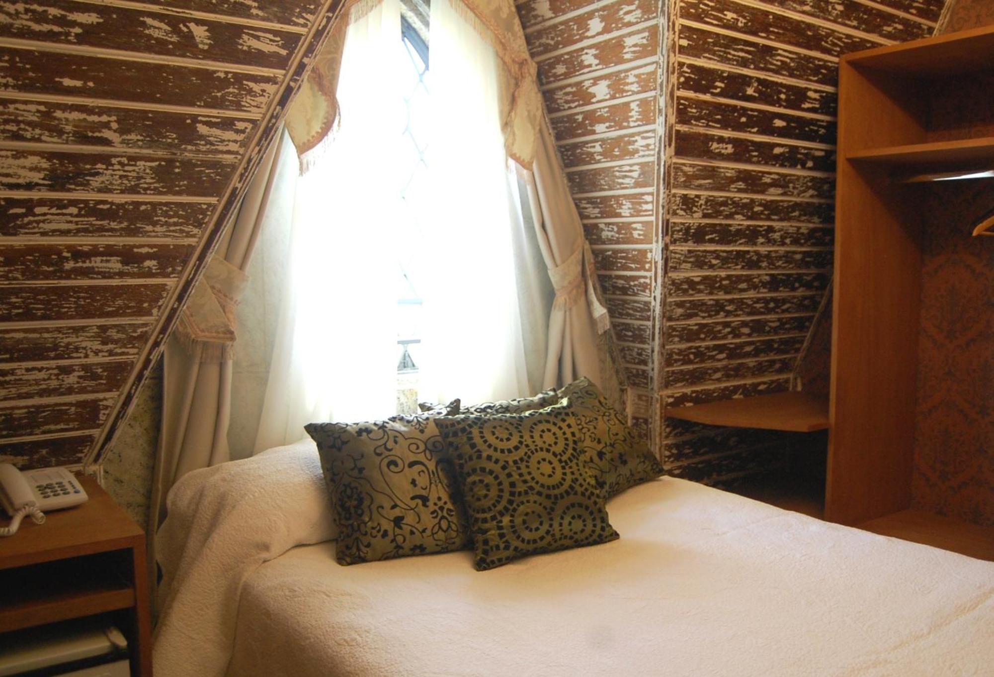 Standard Double Room - Junior Suite