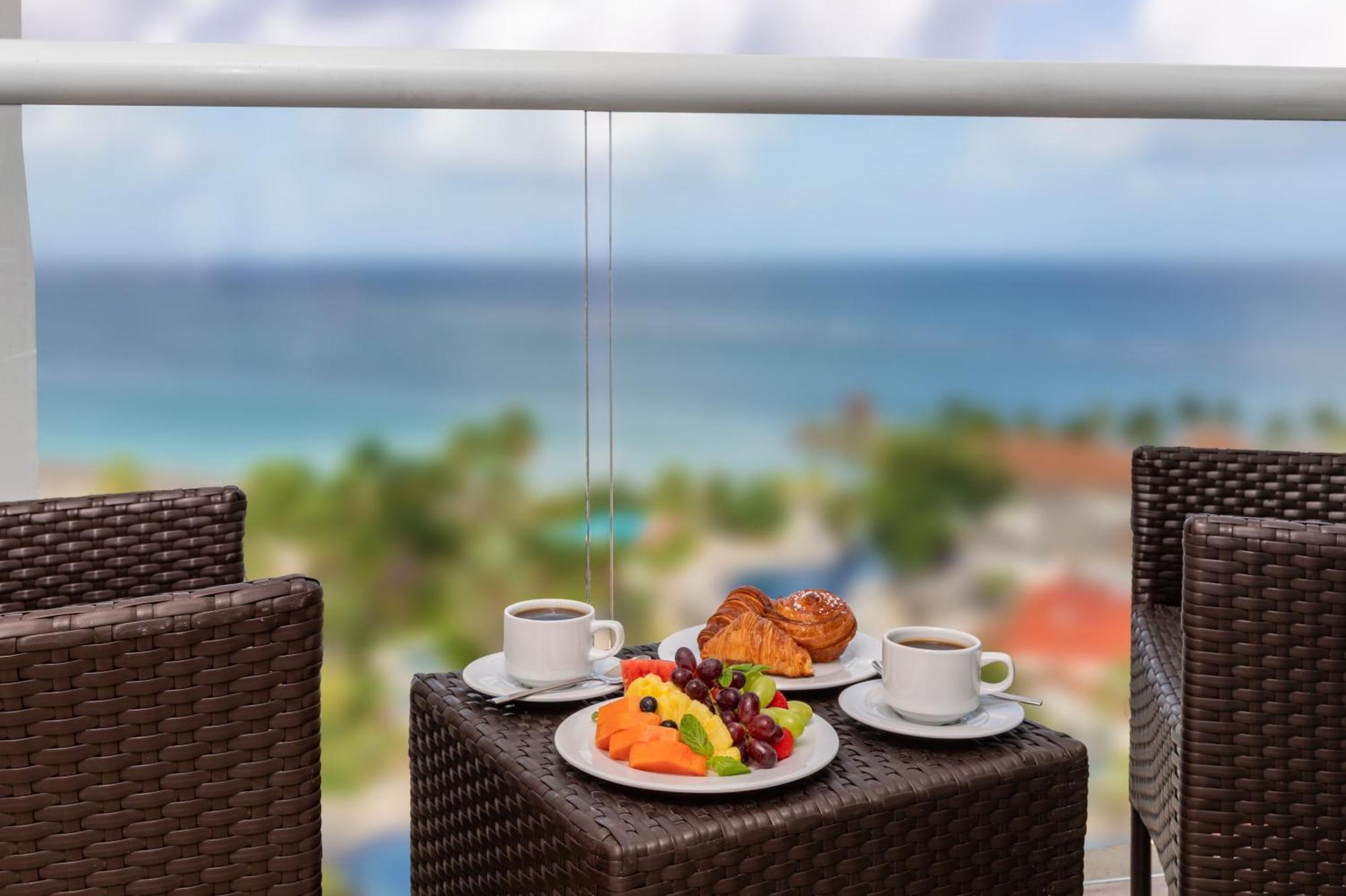 Habitación Superior Deluxe con balcón y vistas al mar - Niños y adolescentes gratis