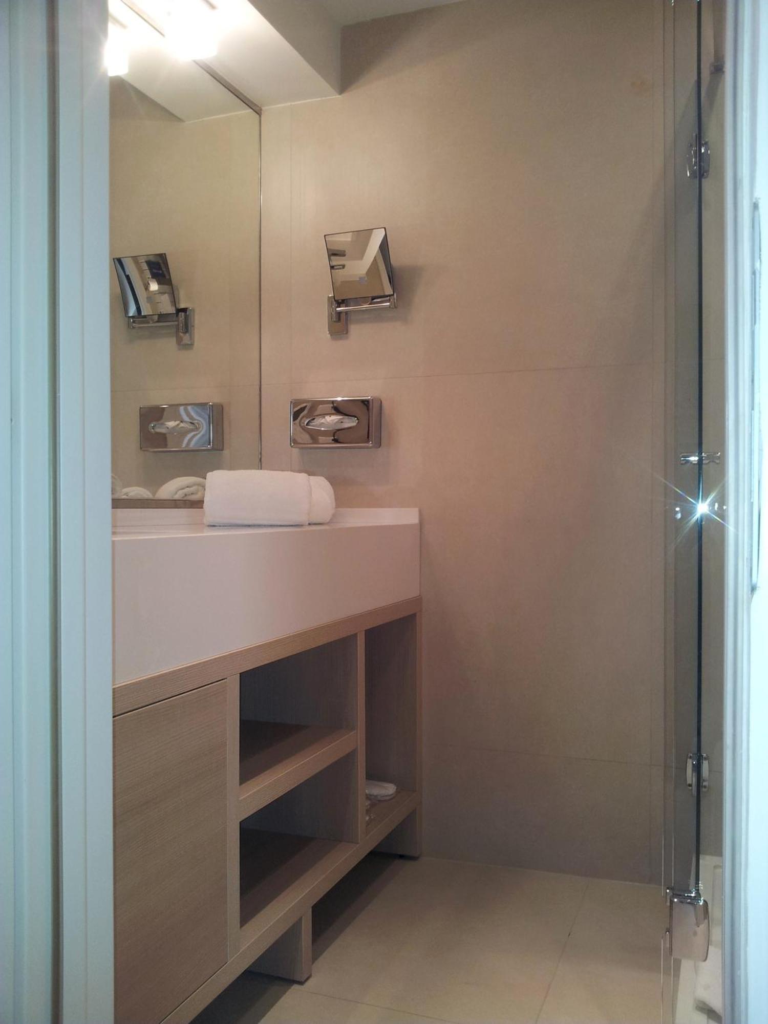 Studio Raphael 100m from the hotel