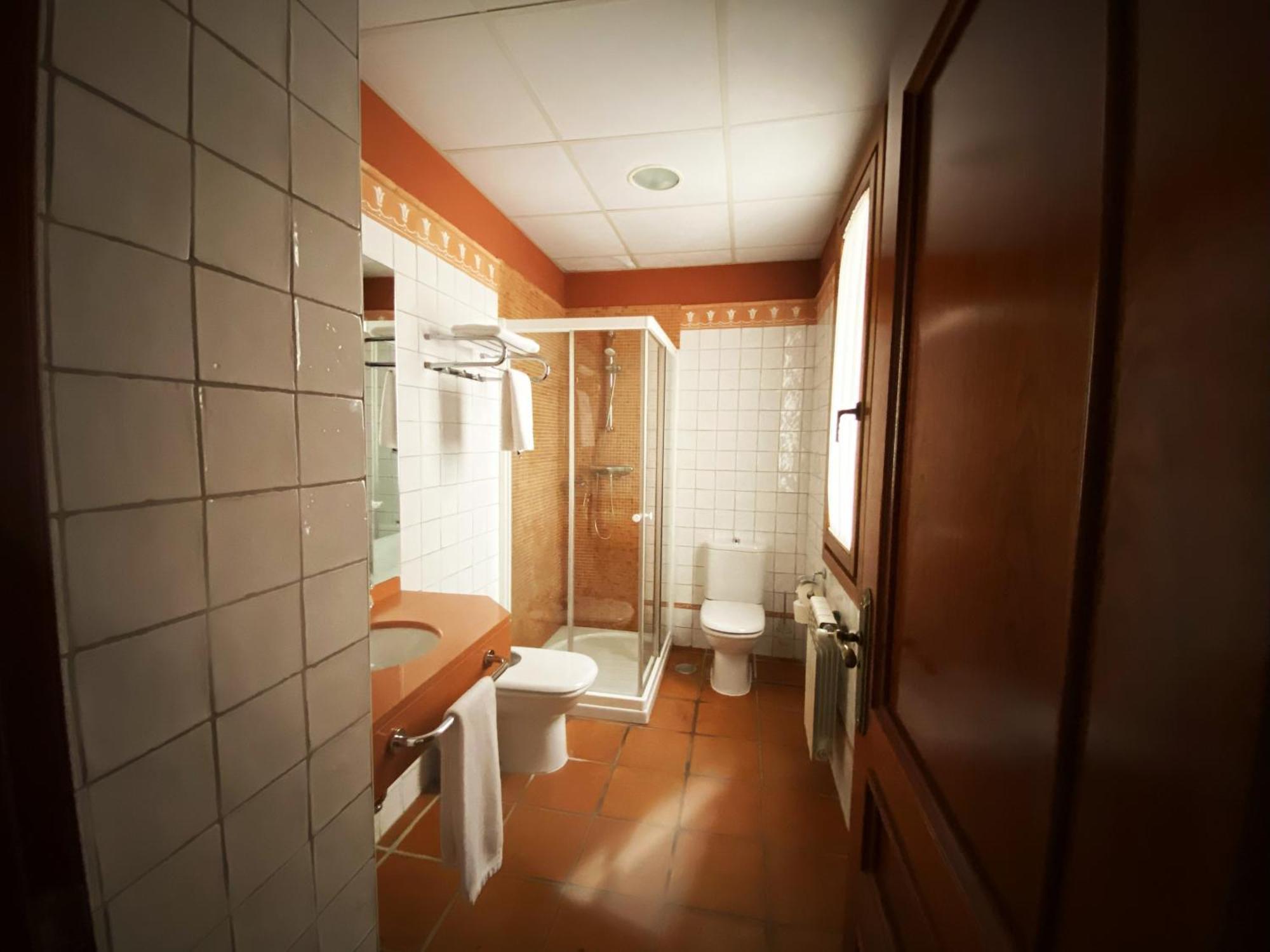 Single Room,1697790829:JPEG