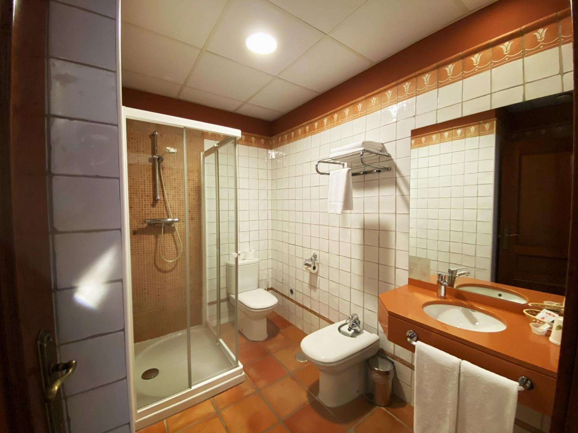 Standard Double Room,1590334571:JPEG
