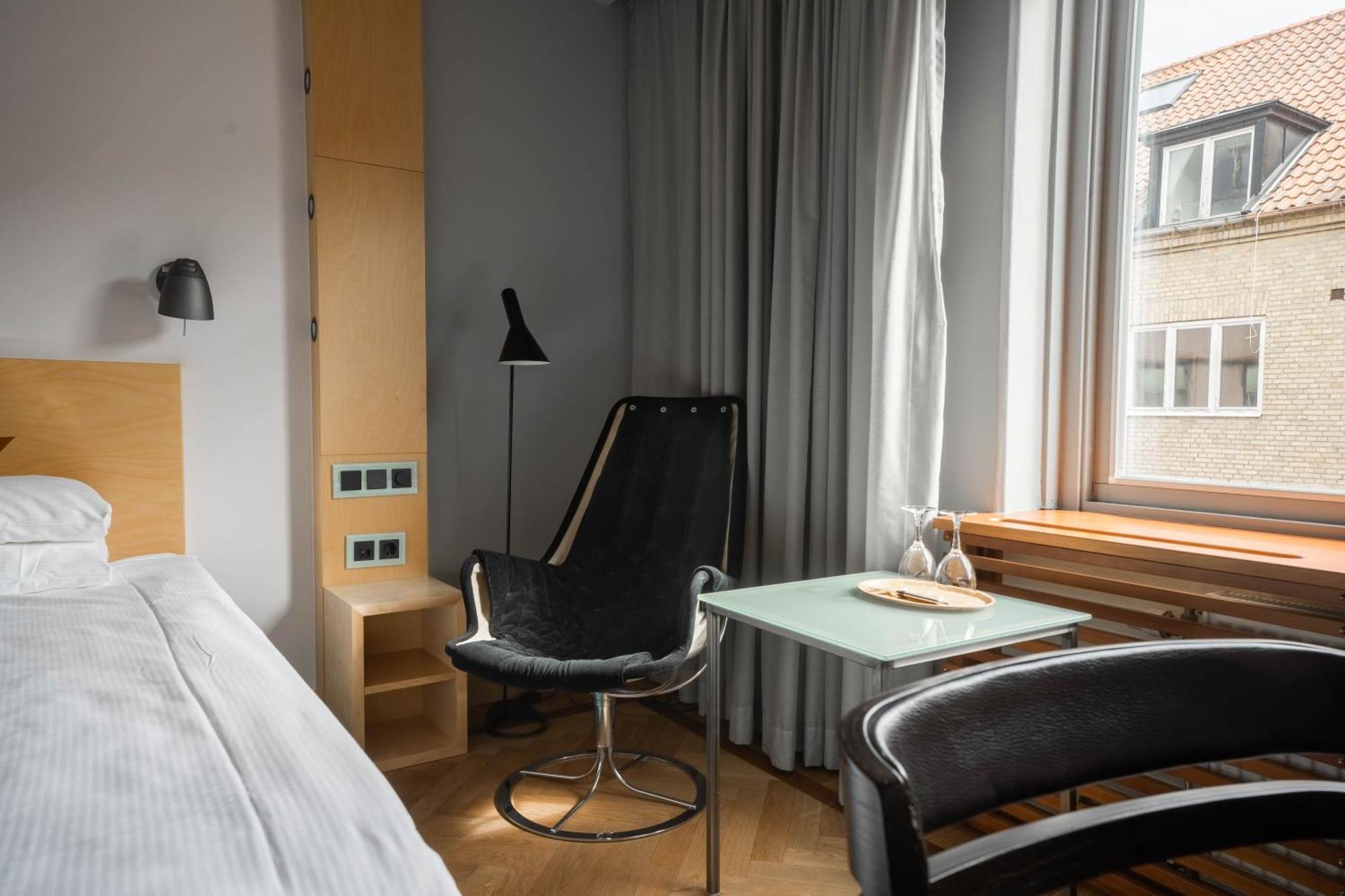 Double Room 160 cm bed