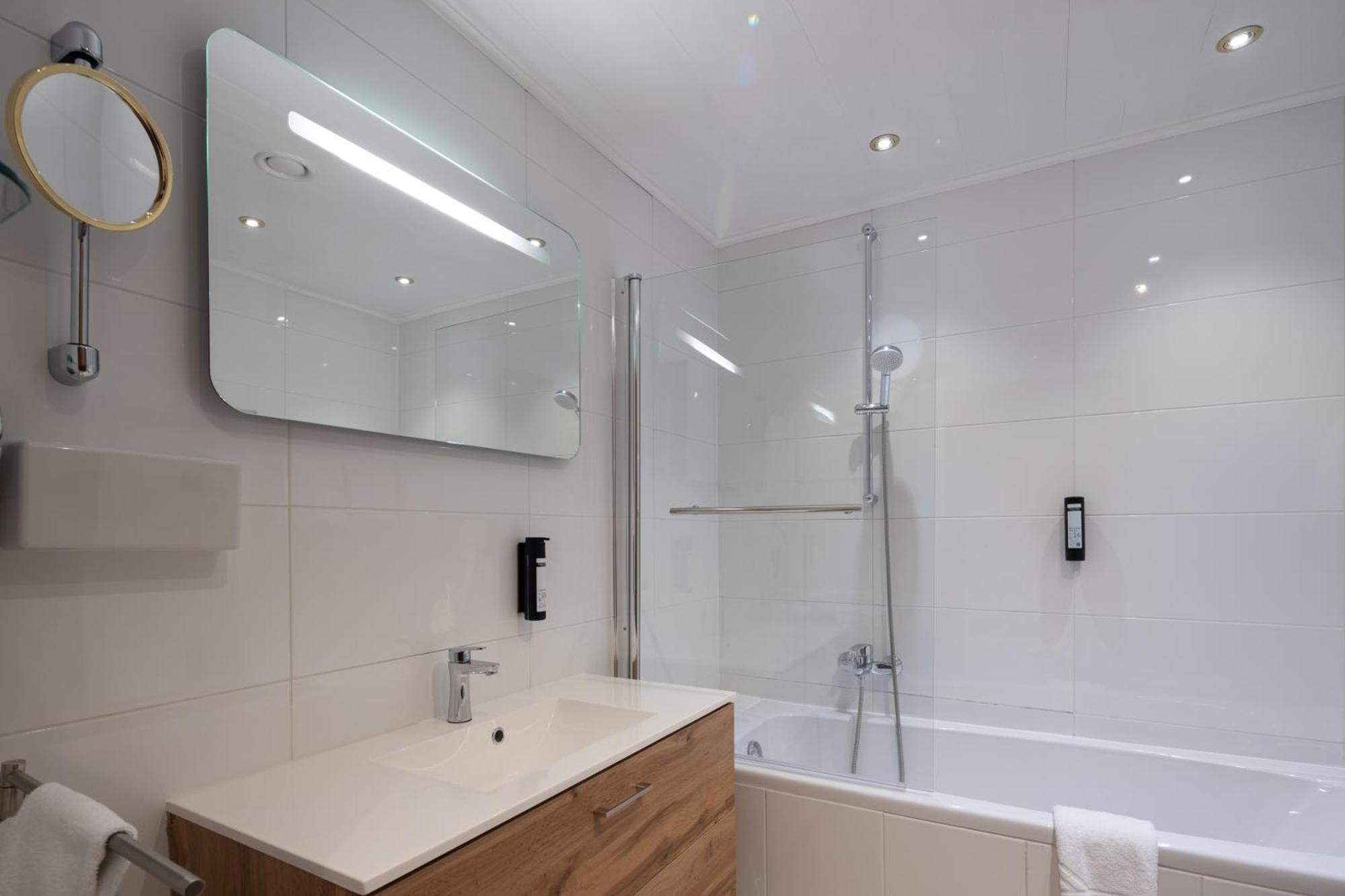Hahnenkamm Double Room with Balcony
