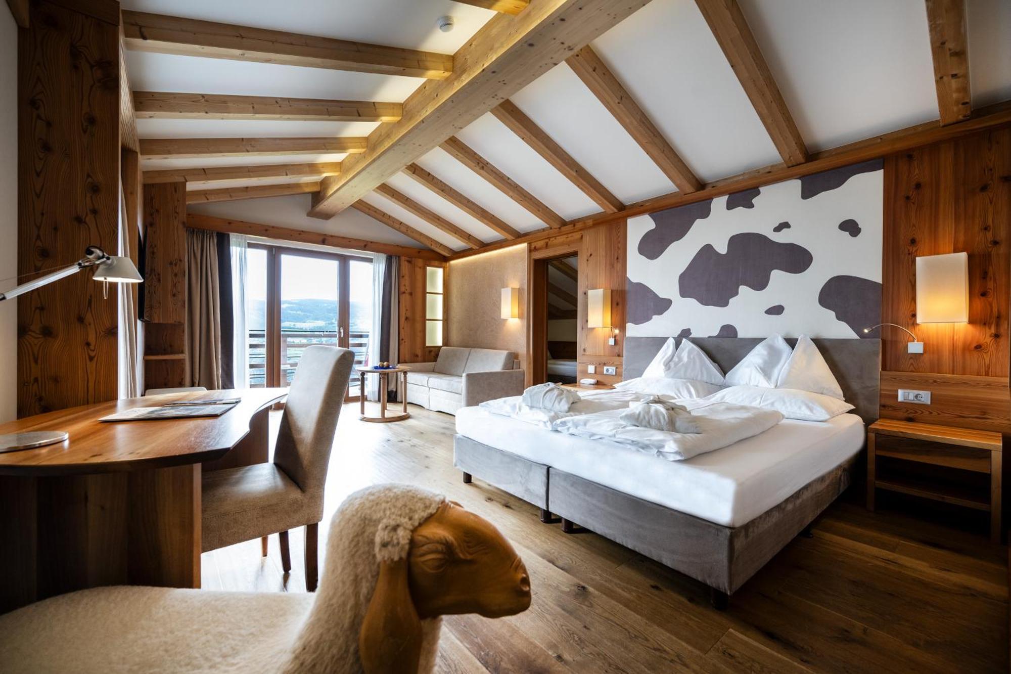 Suite mit 2 Schlafzimmern, Balkon und Talblick