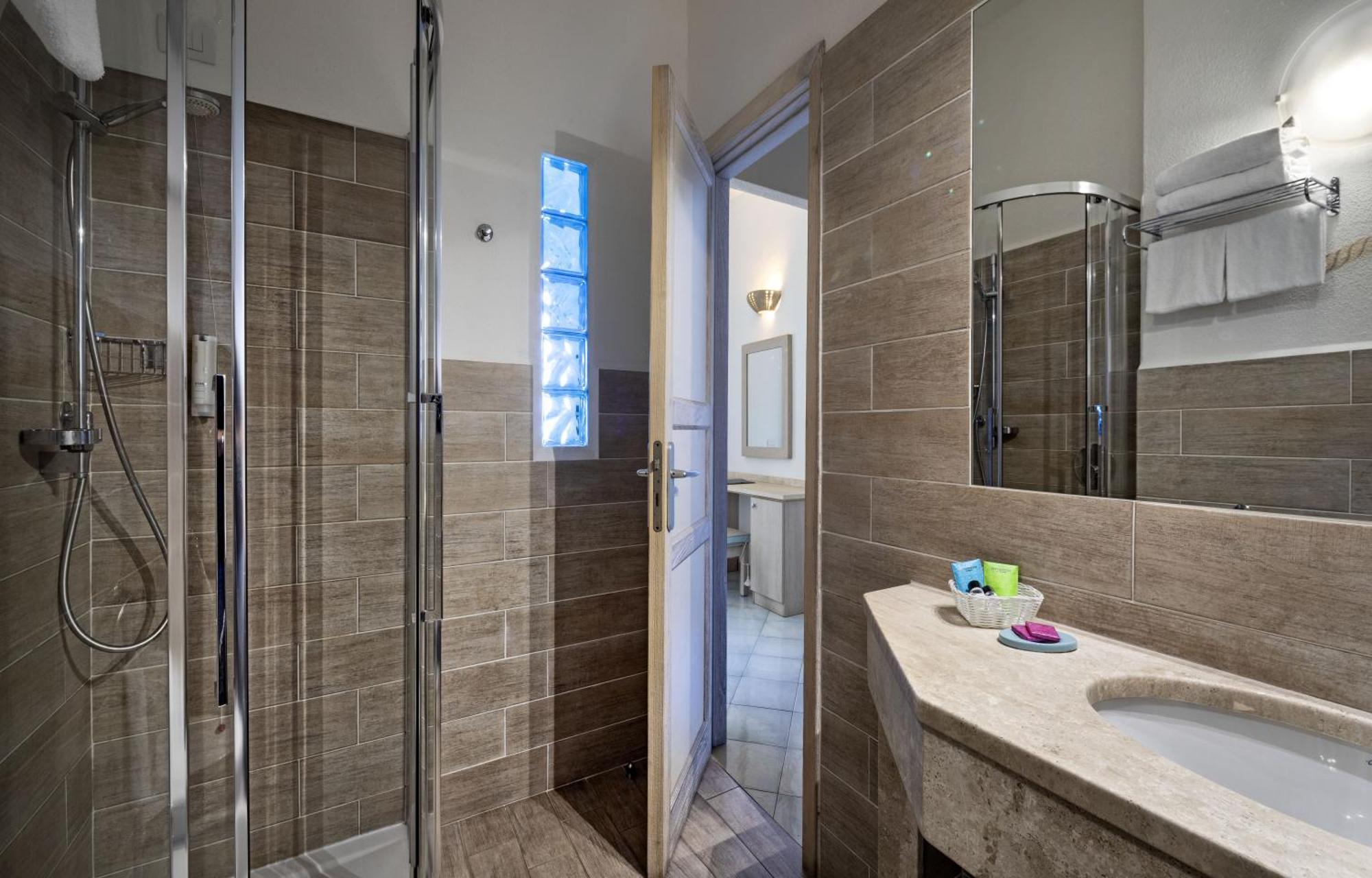 Economy Double or Twin Room