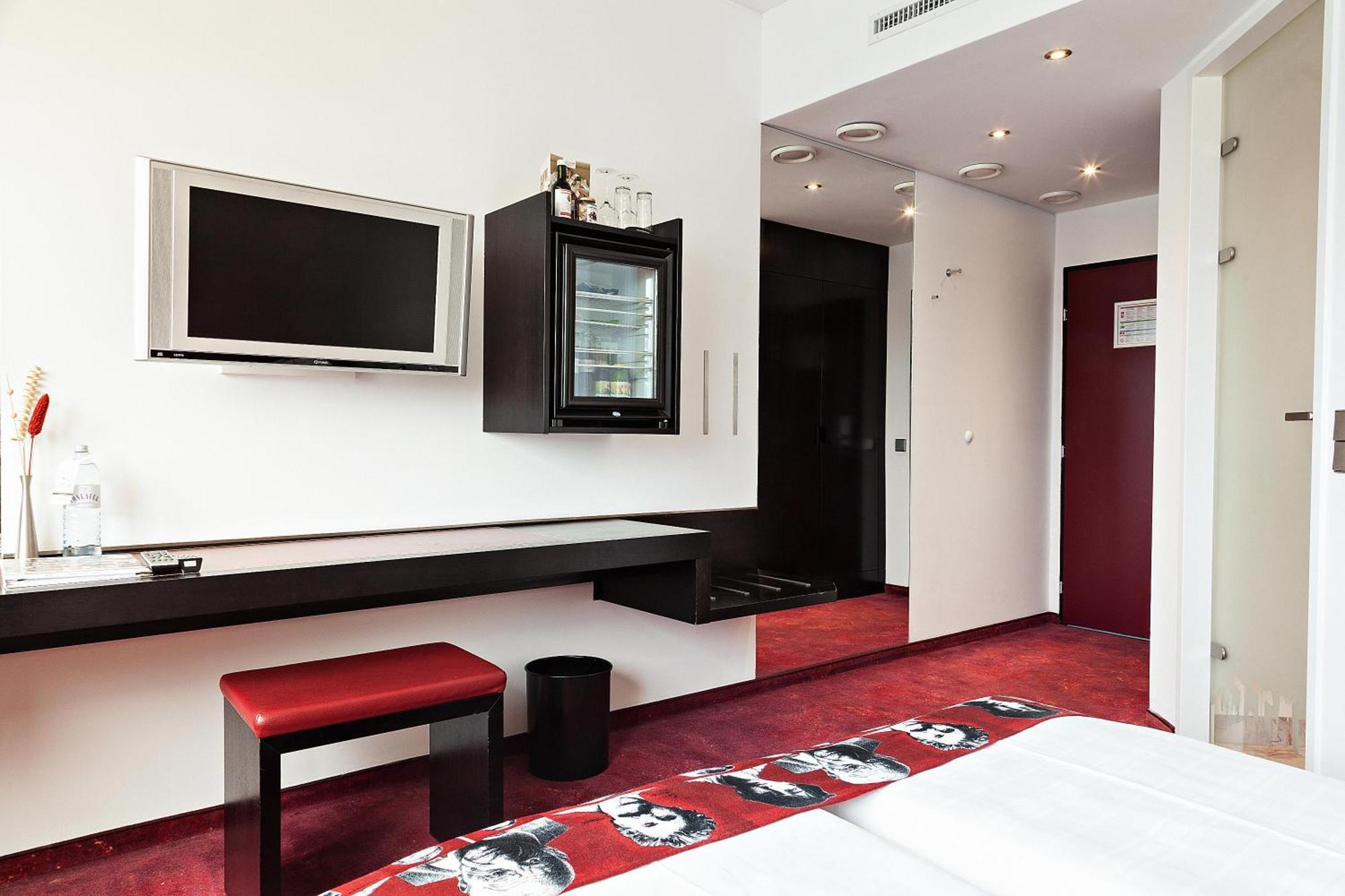 Superior Doppel- oder Zweibettzimmer mit Seeblick
