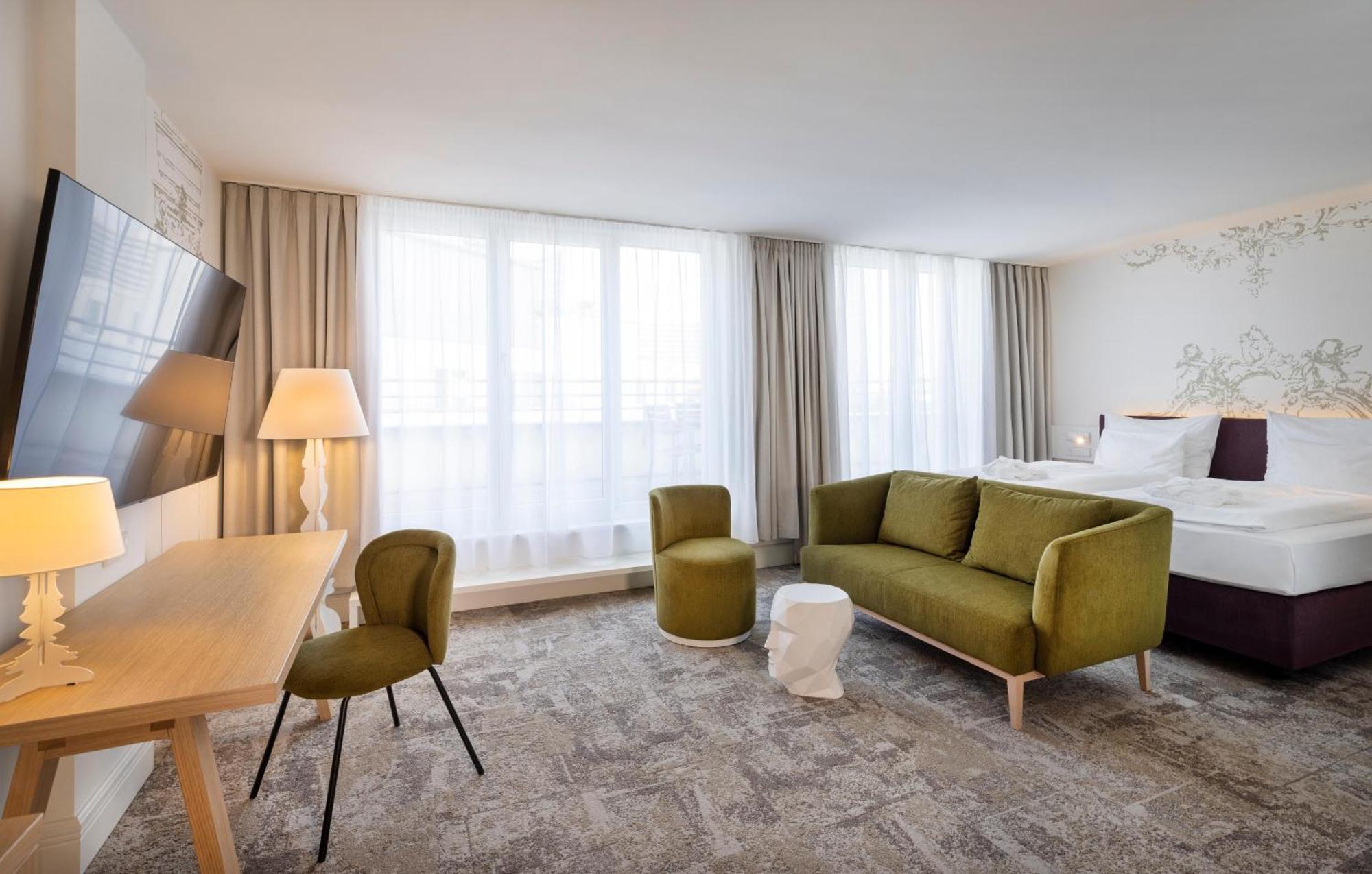 Deluxe Junior Suite