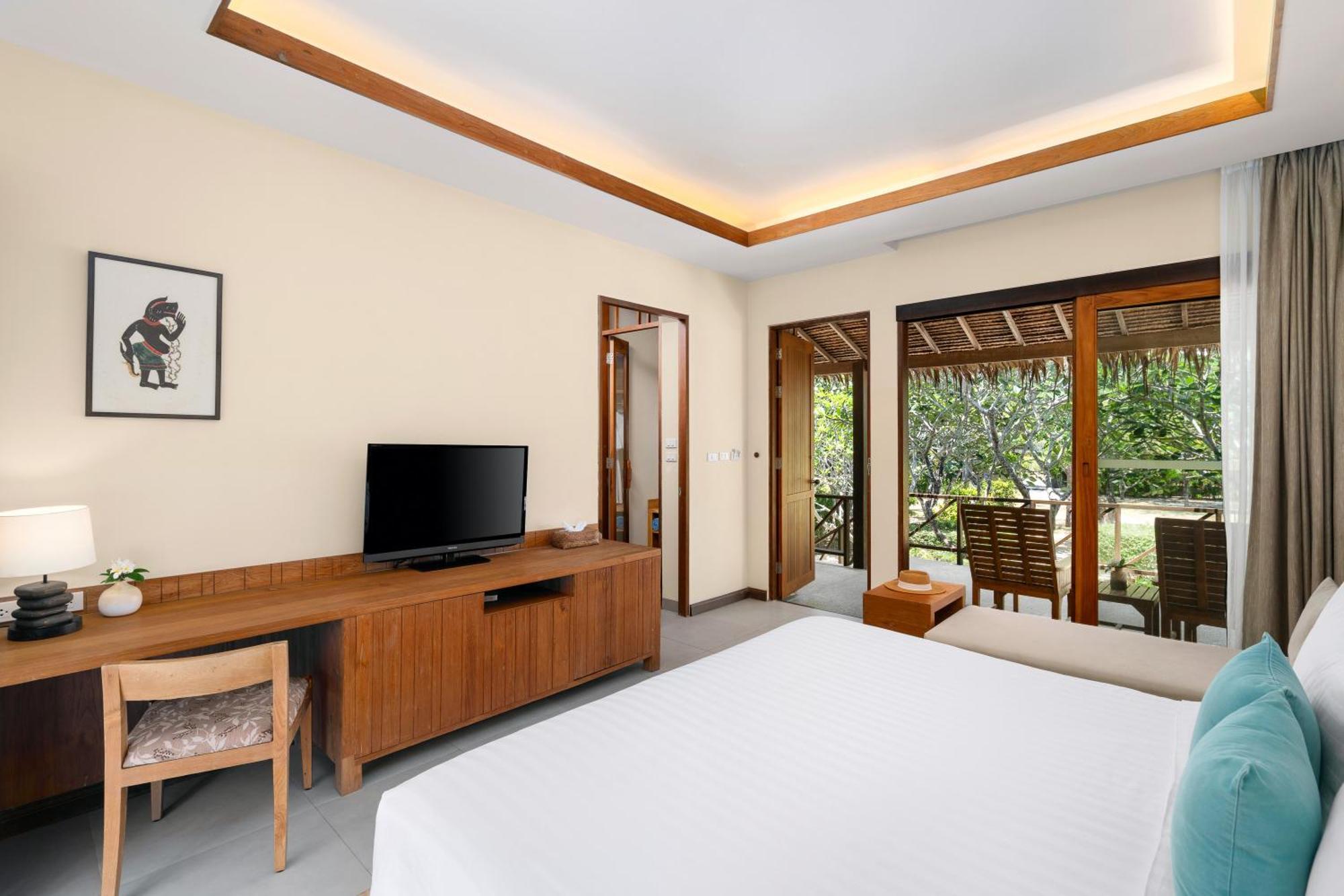 Deluxe Garden Bungalow 1 King,1599644622:JPEG