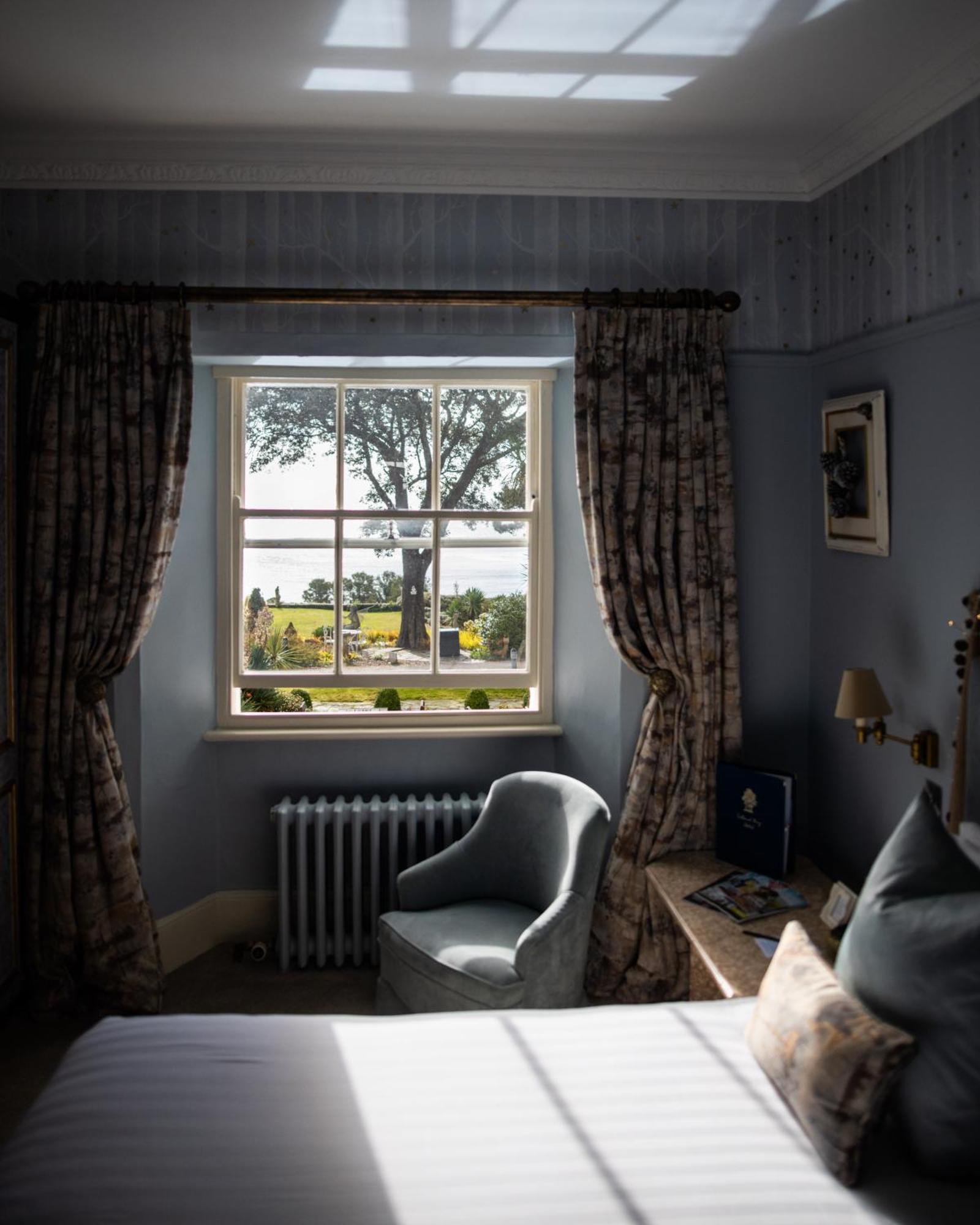 Double or Twin Room with Sea View