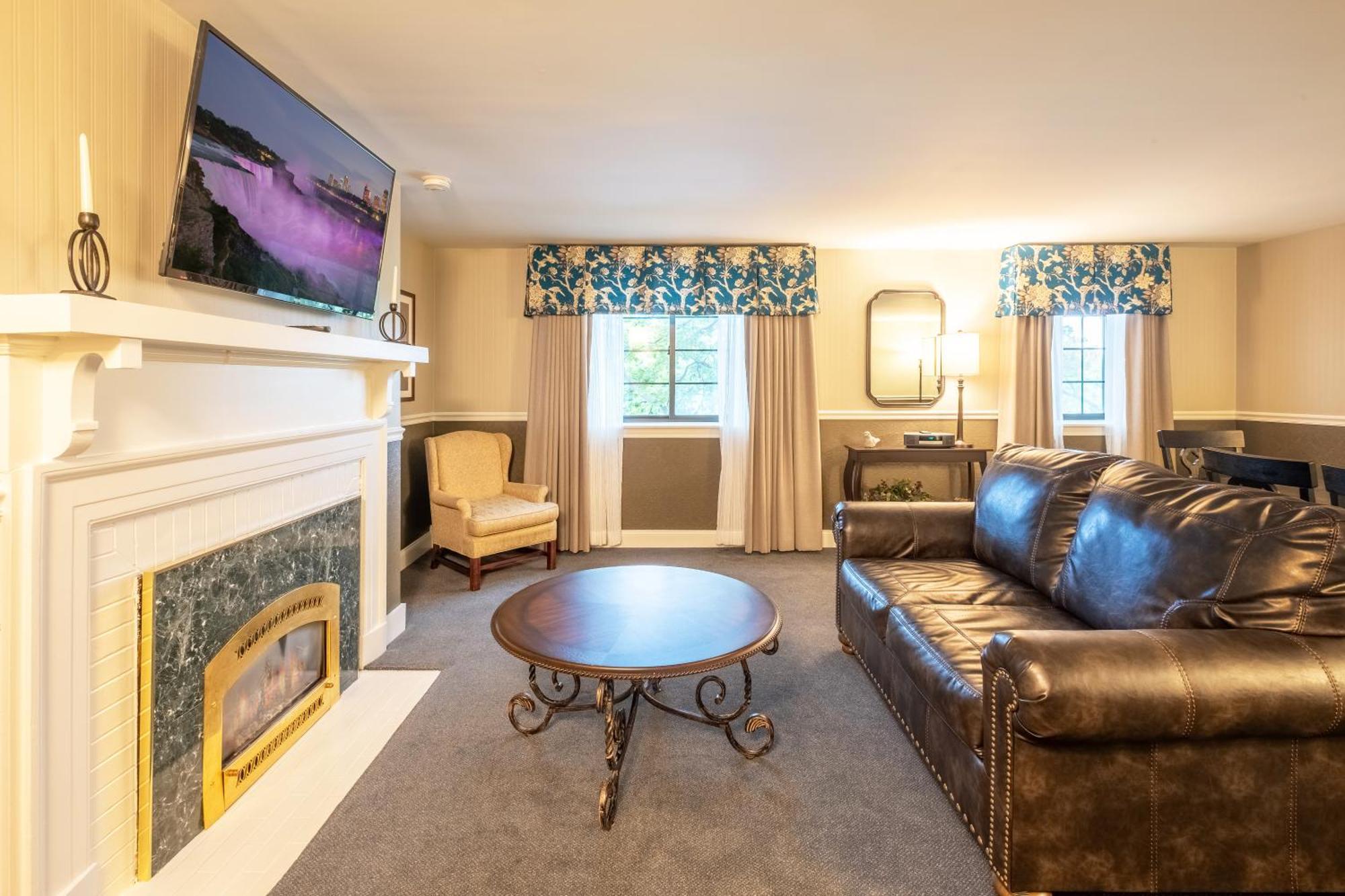 The Stratford Two Bedroom Two Bathroom Suite