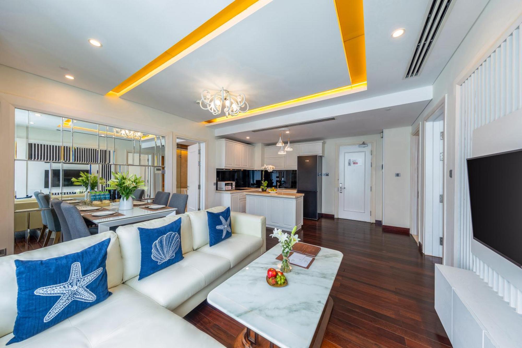 Two Bedroom Apartment with Partial Ocean View