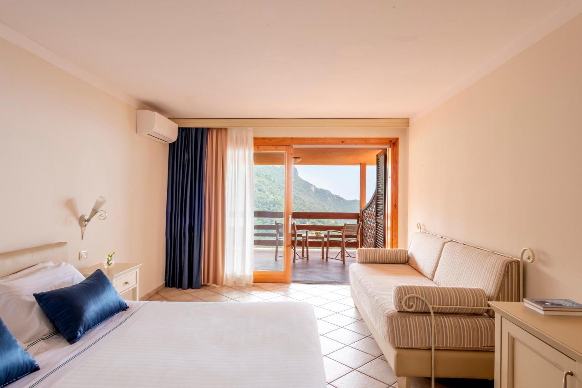 Deluxe Double Room Balcony Sea View