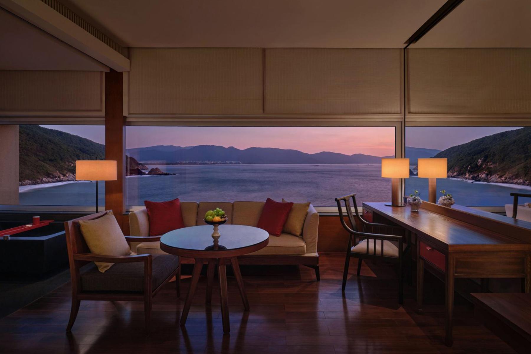 2 Twin Beds Panoramic Ocean View