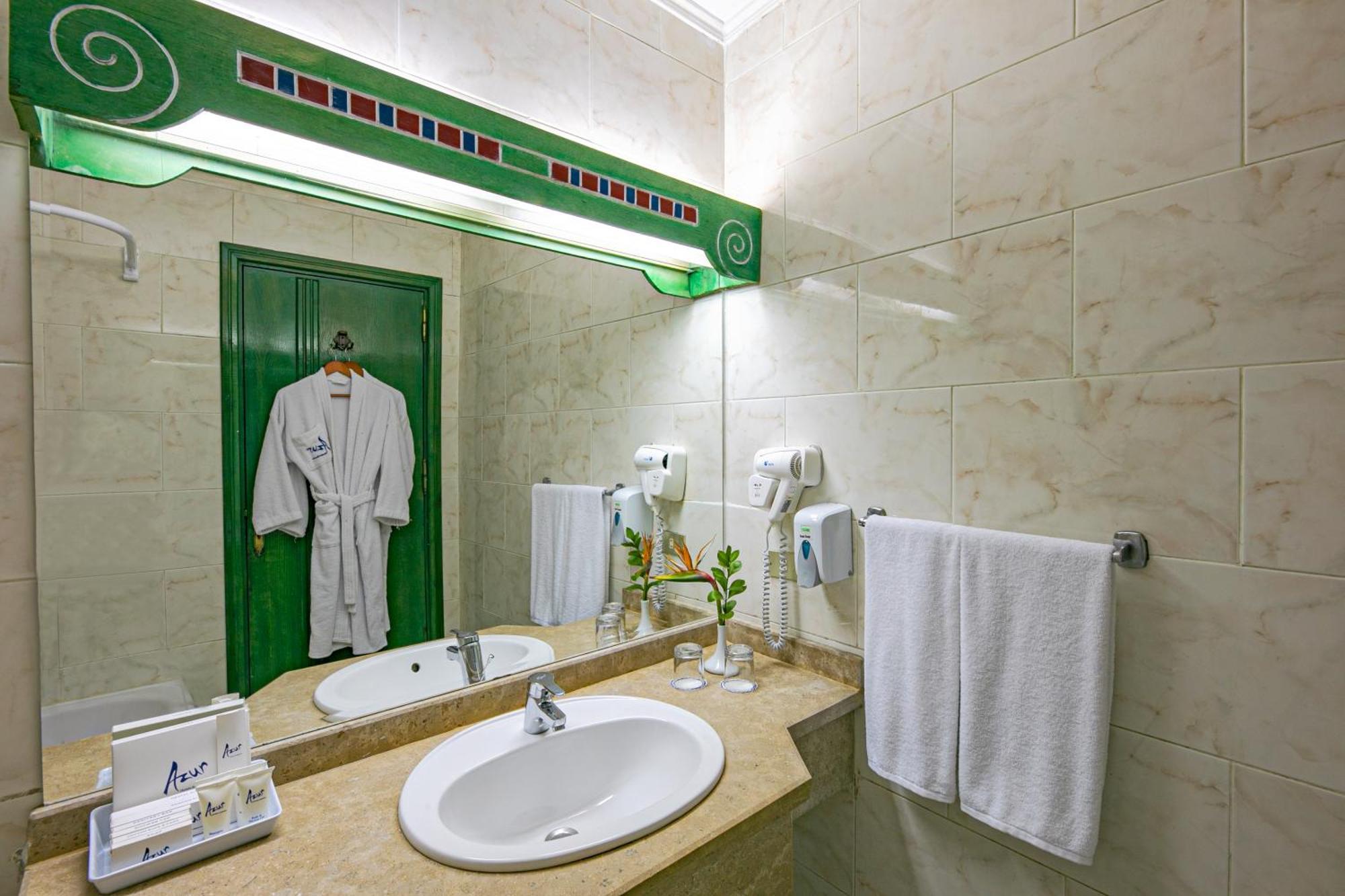 Superior Partial Sea View Room