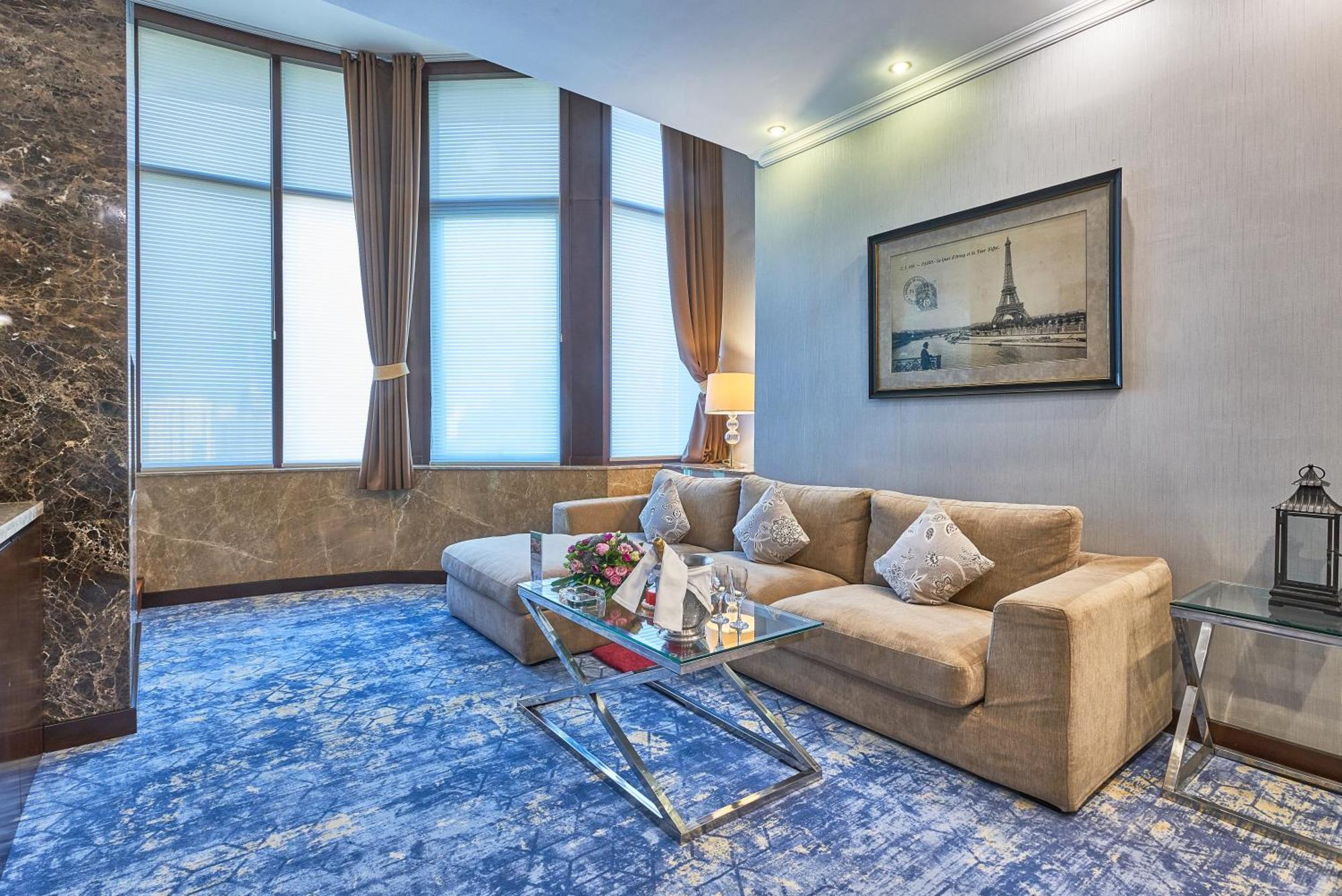 Premium Suite